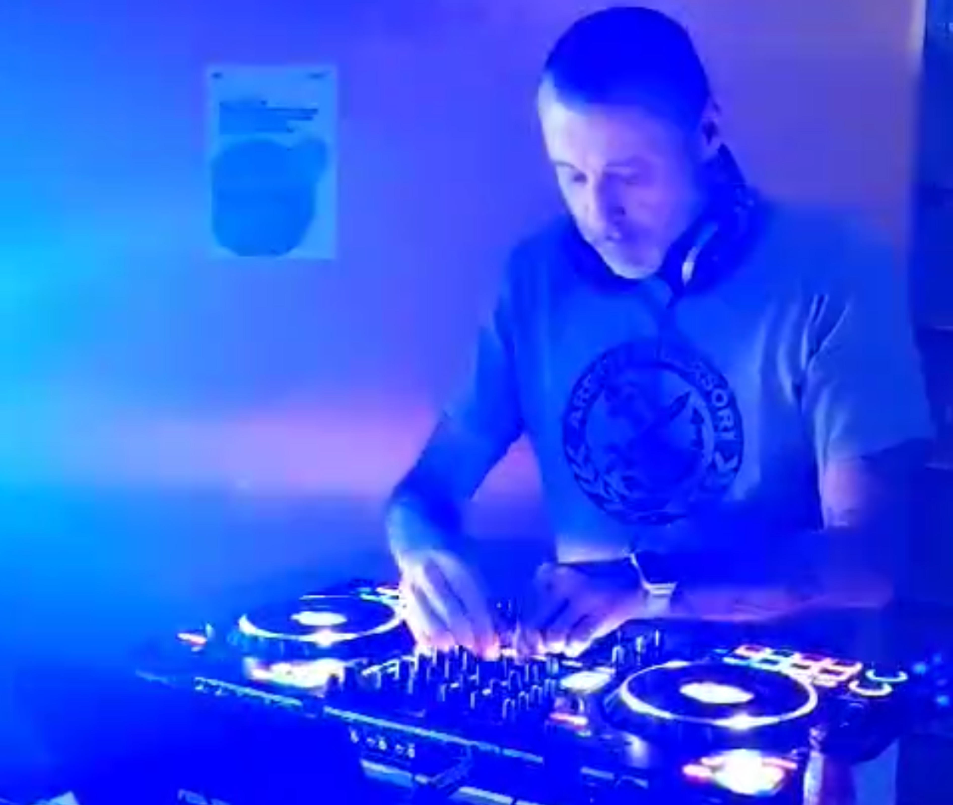 067d85f6-9993-49bc-b7a4-dc06f38964de.png