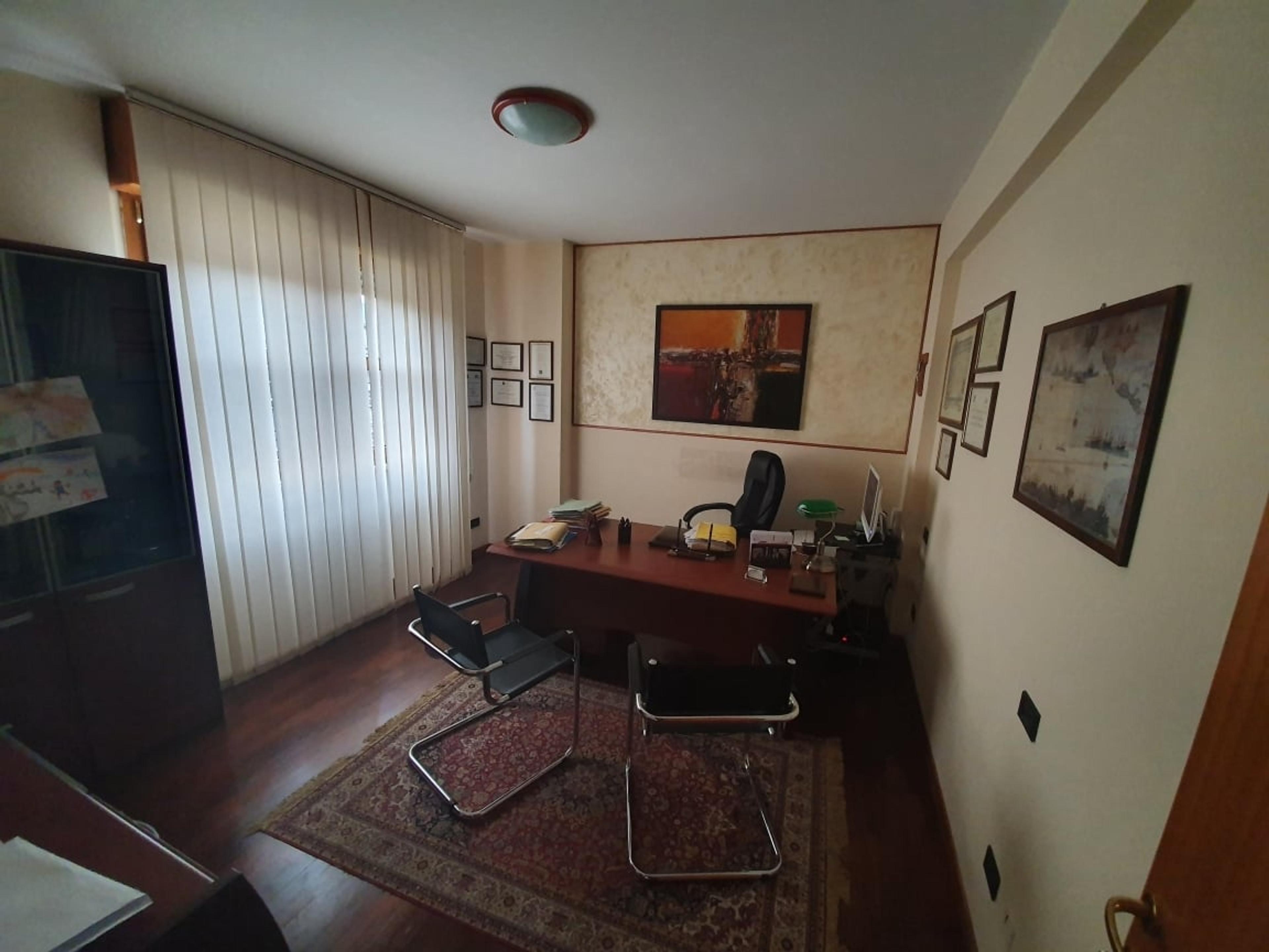 18050f99-b6f8-43da-be20-011b0b178b3e.jpeg