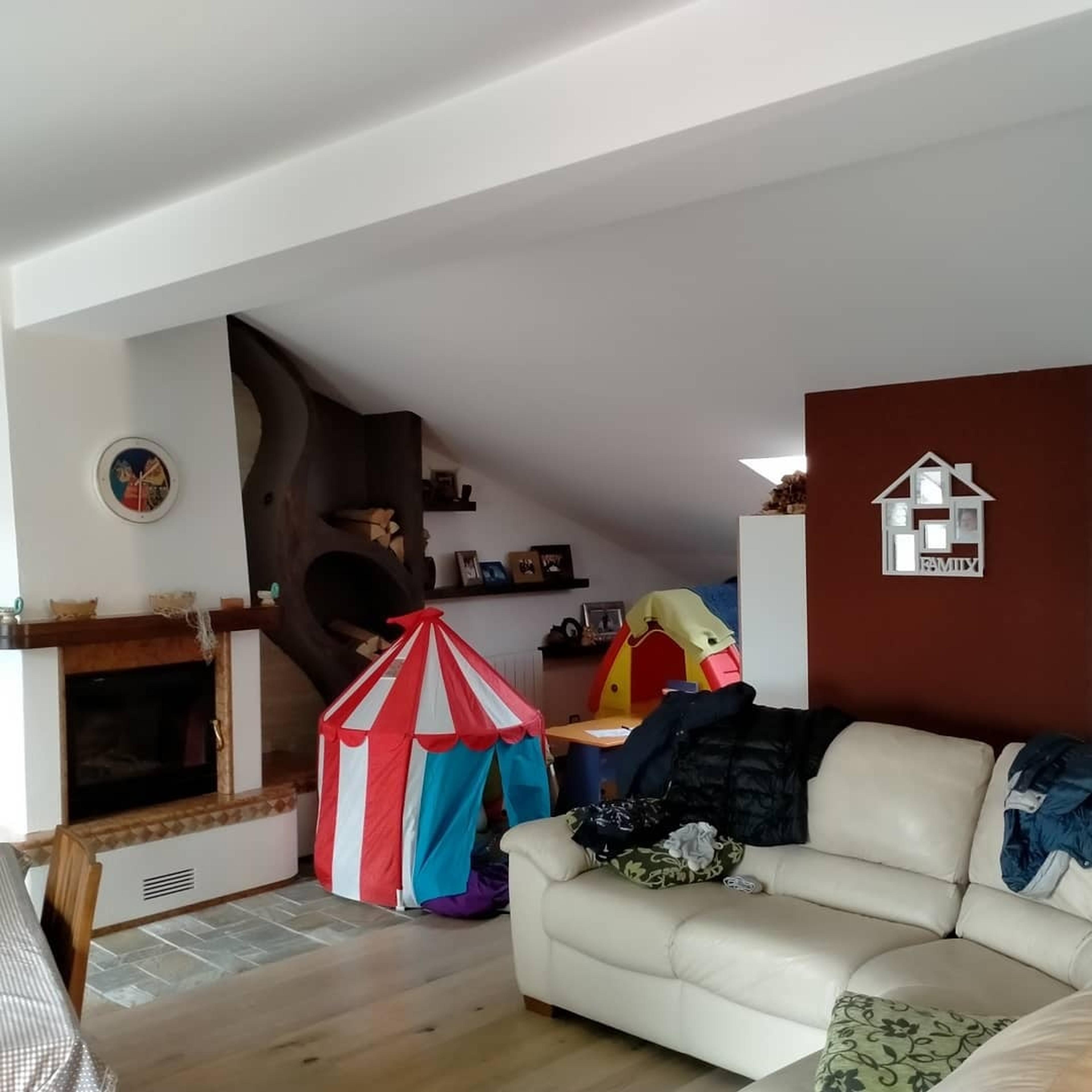 22b02287-ee36-4b6c-b09d-b3c61c1253a2.jpeg