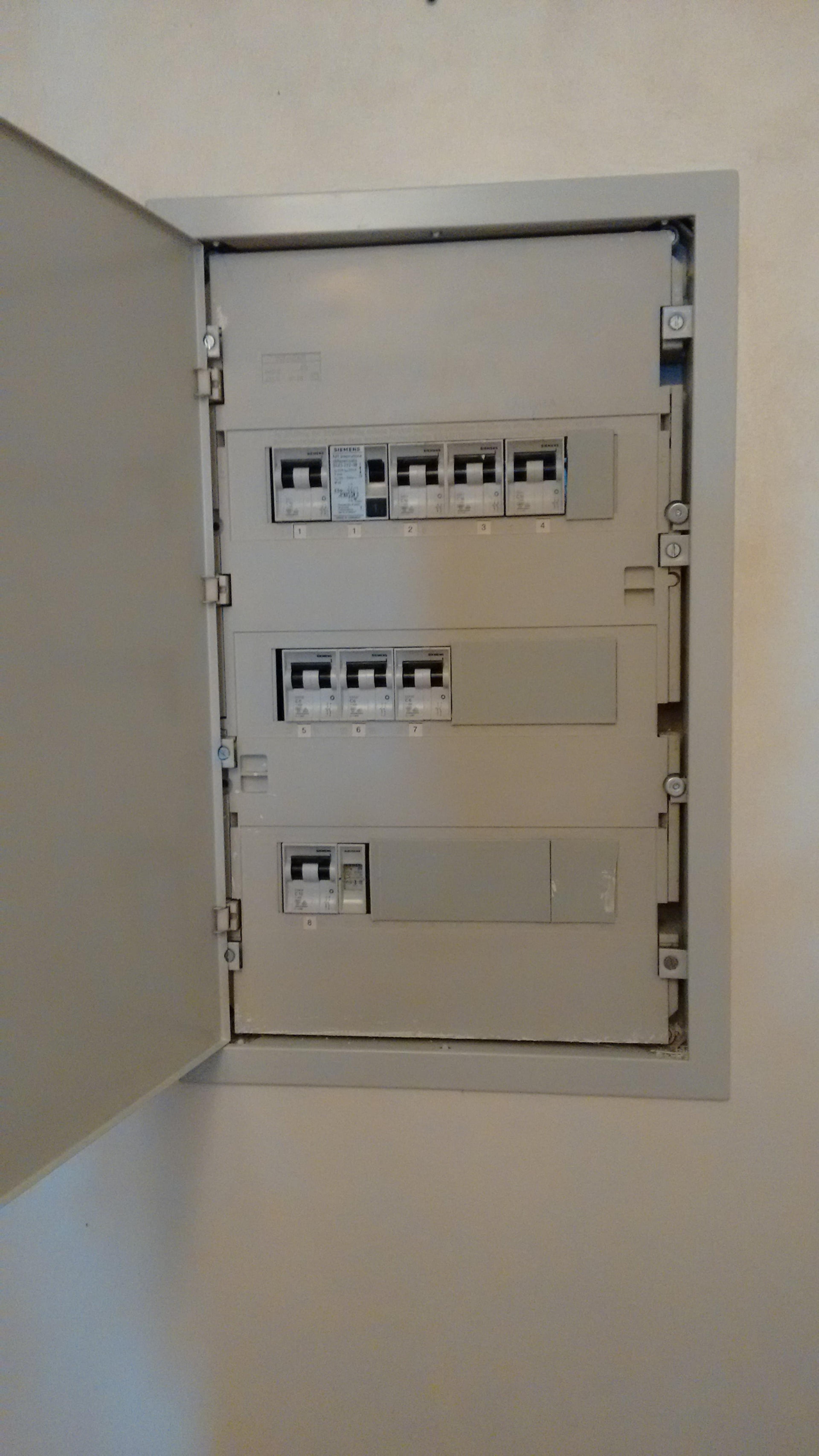 2605ac5b-bbfd-4b88-b1f8-e09791c0b73f.jpg