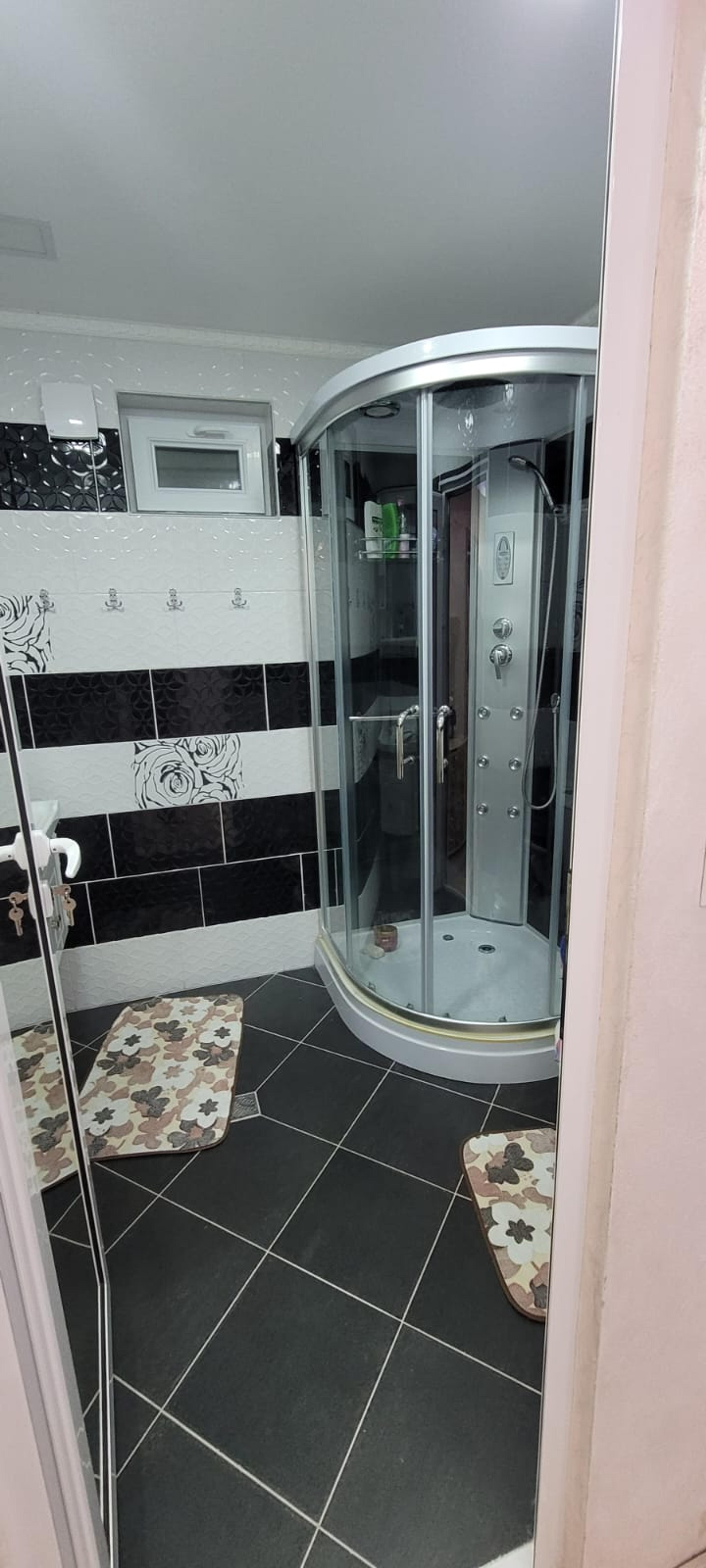 332e6568-f104-4323-bed6-2c9d9b8cba06.jpeg