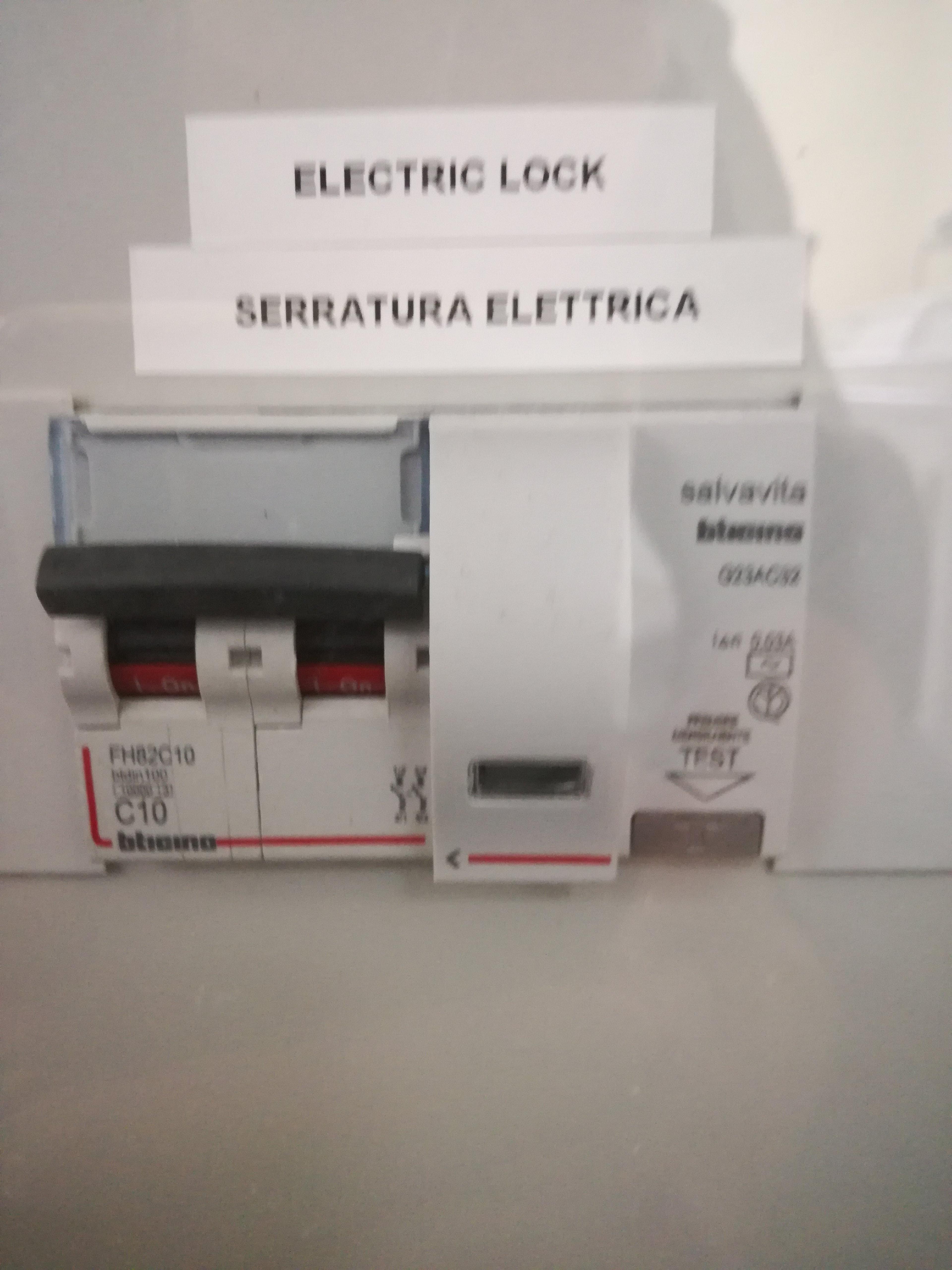 5892795f-39ef-4ded-ac7d-acfe90858ee0.jpeg