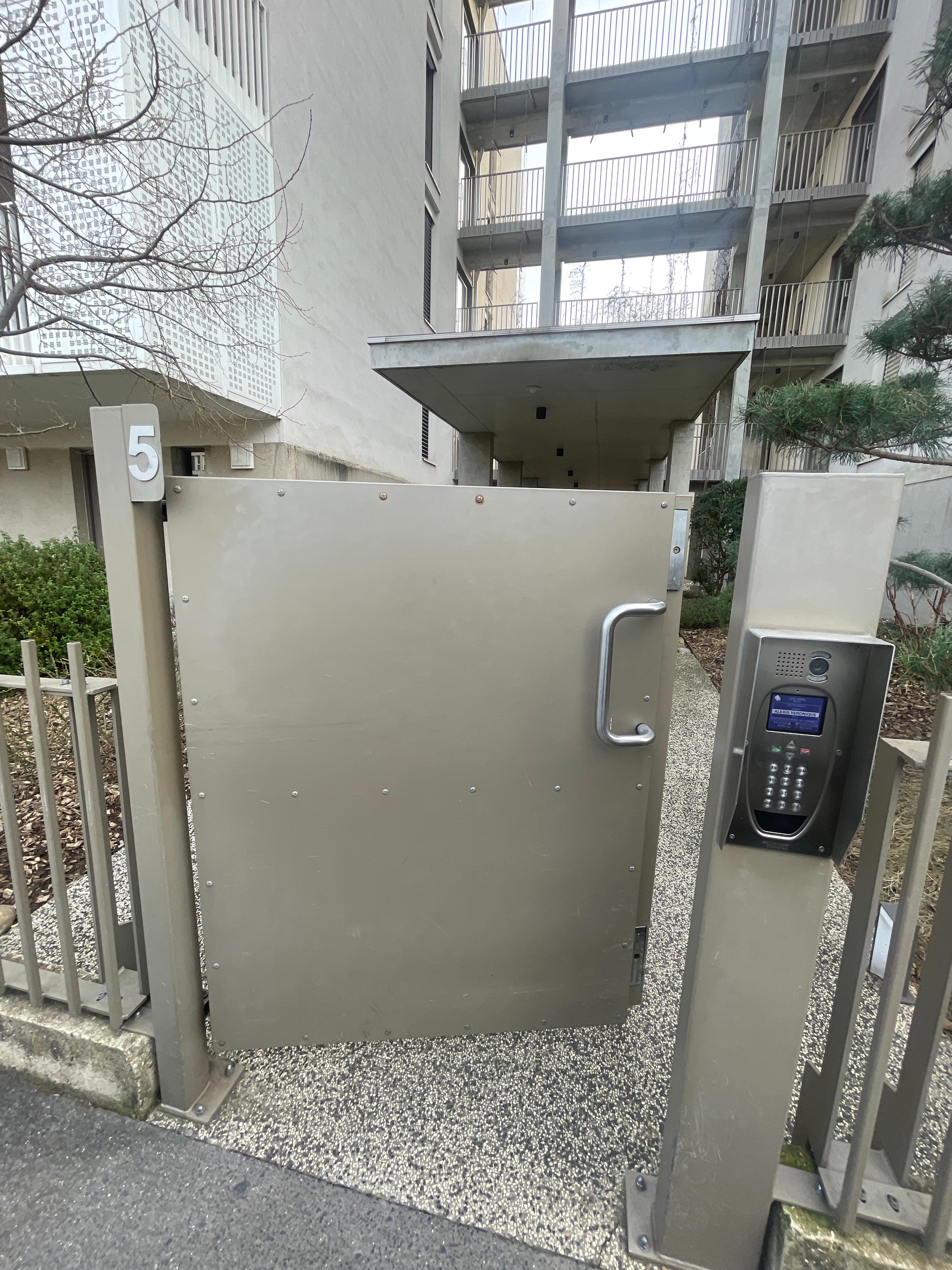 6d3a2670-2bcd-4dbd-8d6a-c0f87d6f7219.jpeg