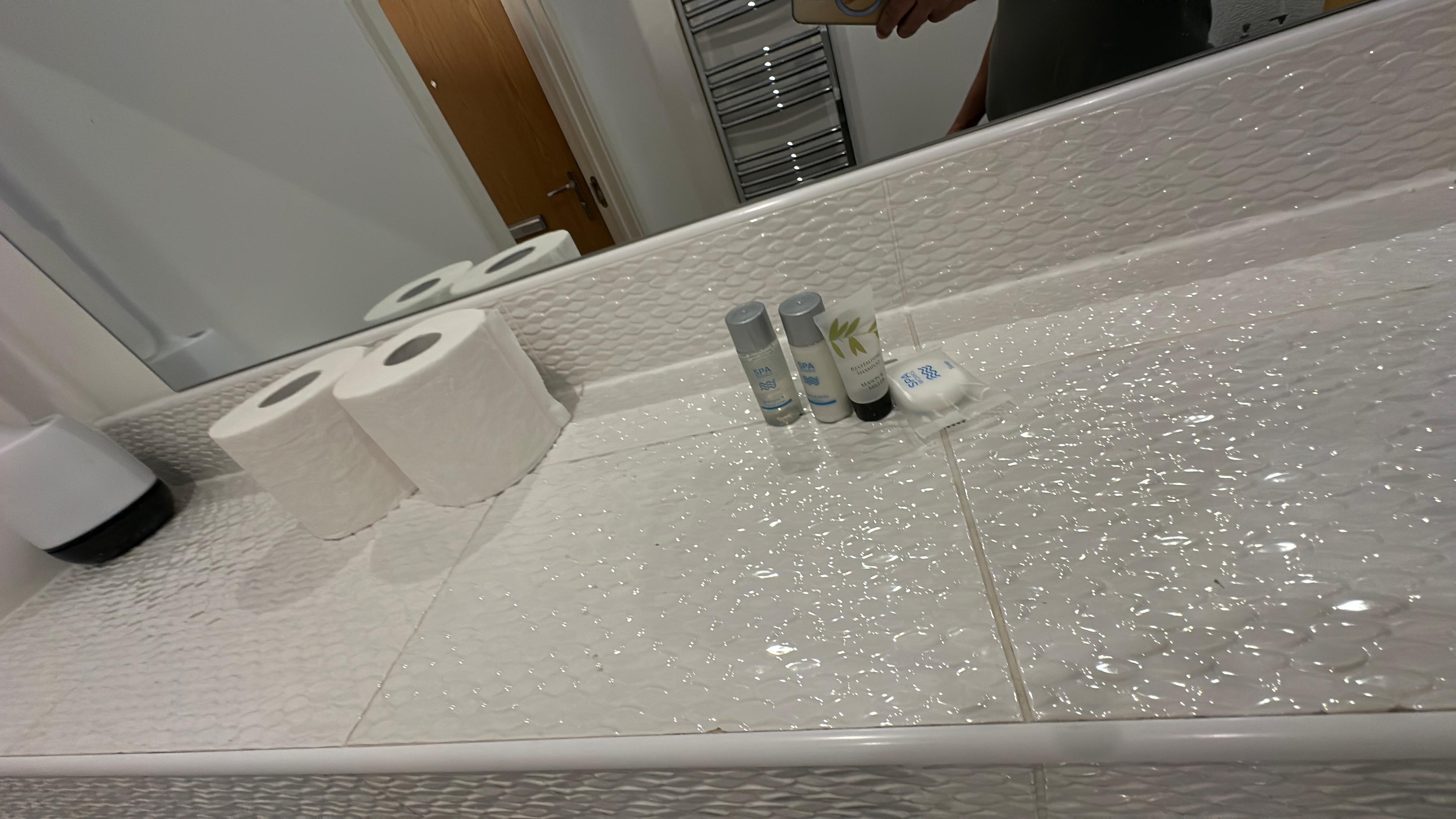 70f09cf3-cdae-4107-a20b-6b067bd533e8.jpeg