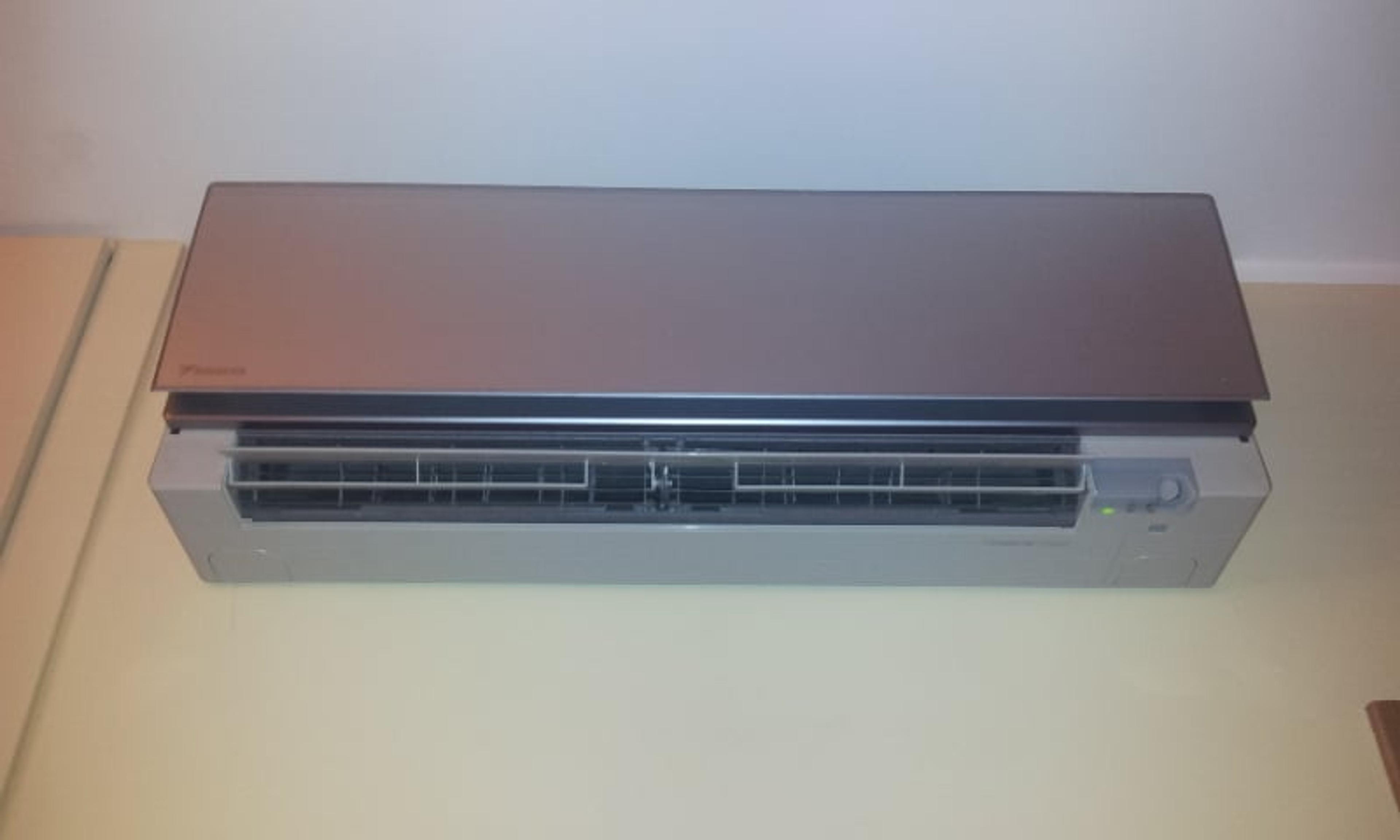 7ac879a0-7a38-4fe6-8ee5-c6e29251d9b4.jpg