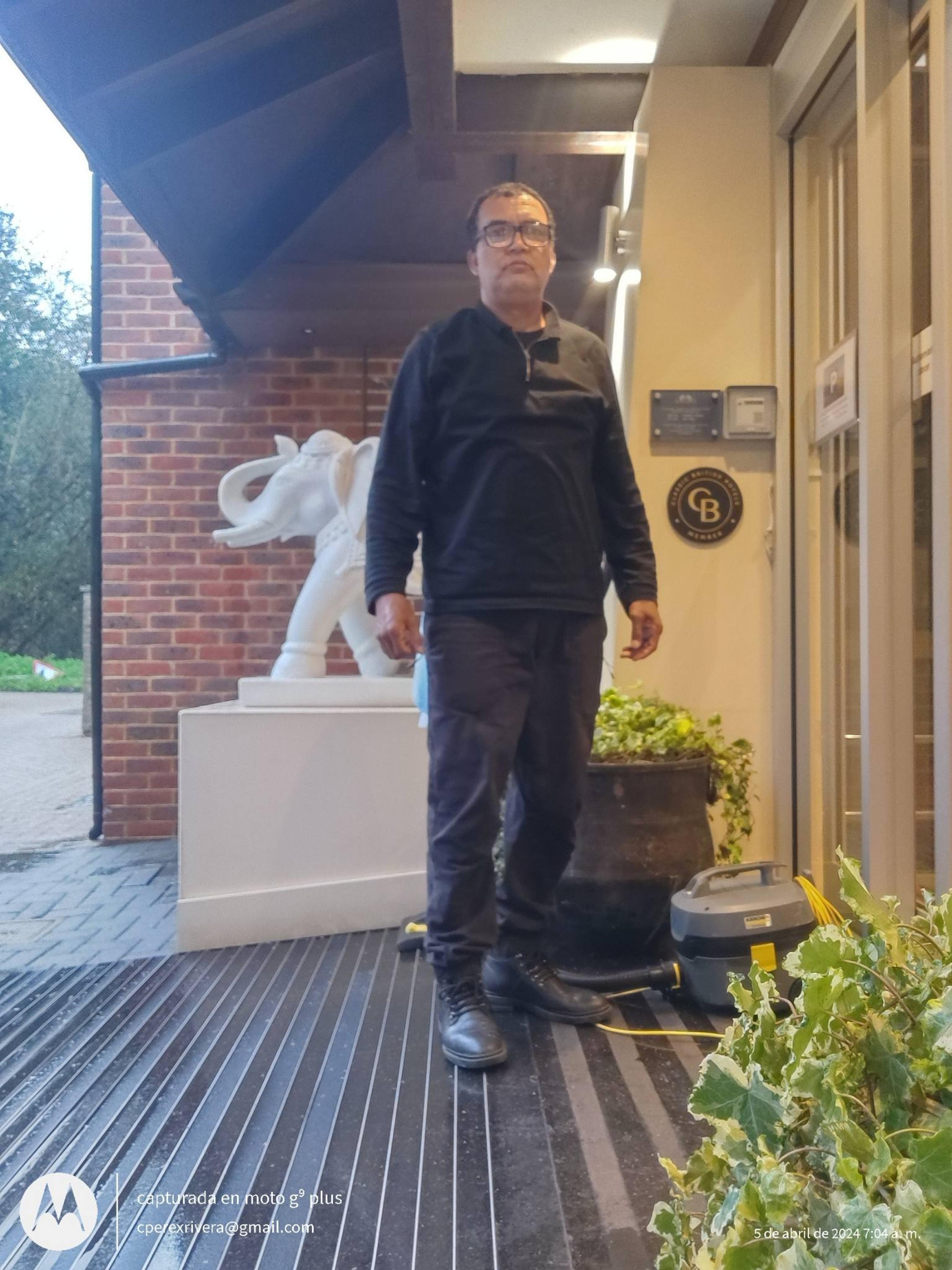 906aeb43-cfaf-4fed-bc6c-0e92fcff139a.jpeg