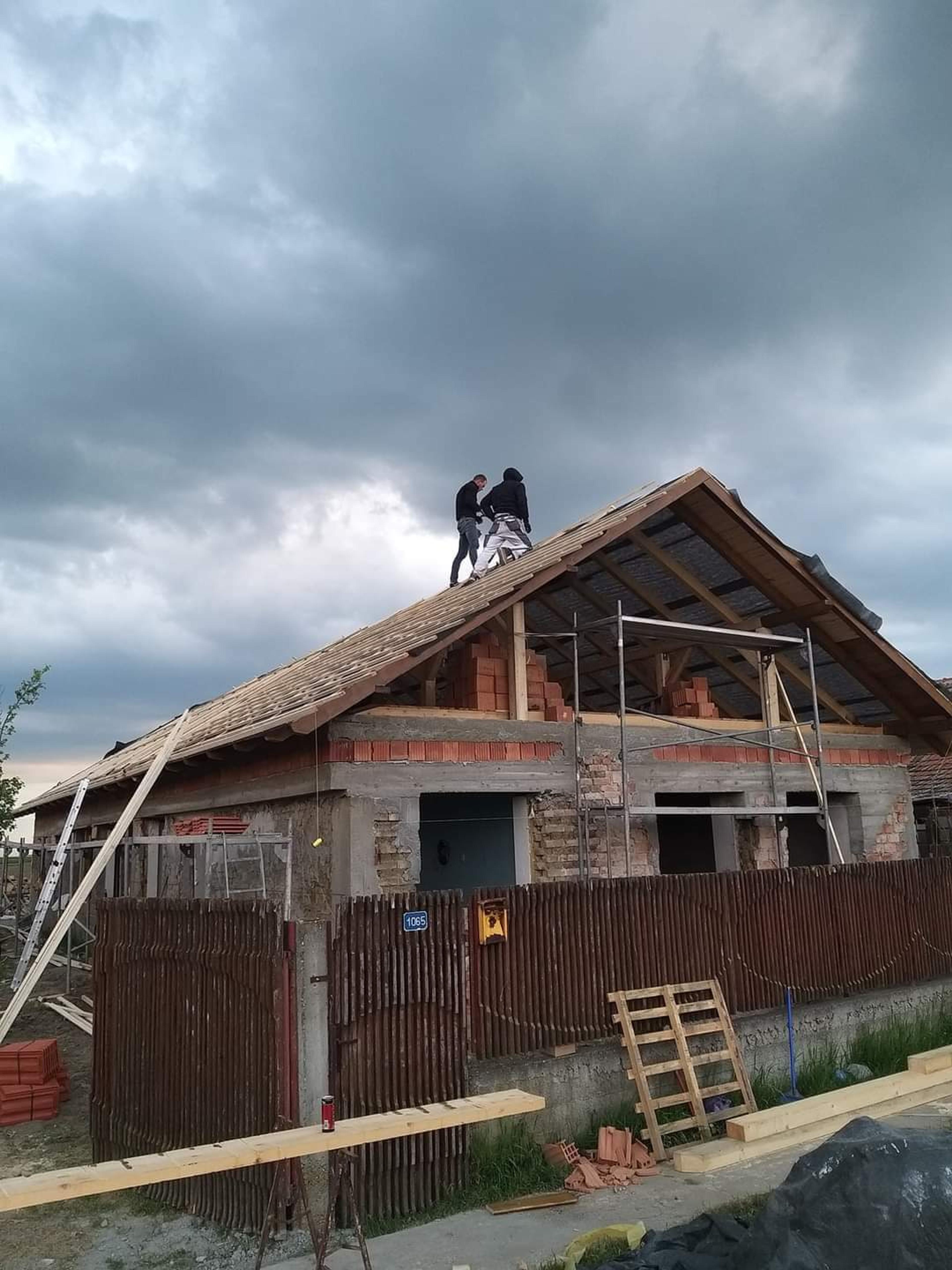 9b0107fa-b23d-4ed1-bb2a-67af63eeca3d.jpeg