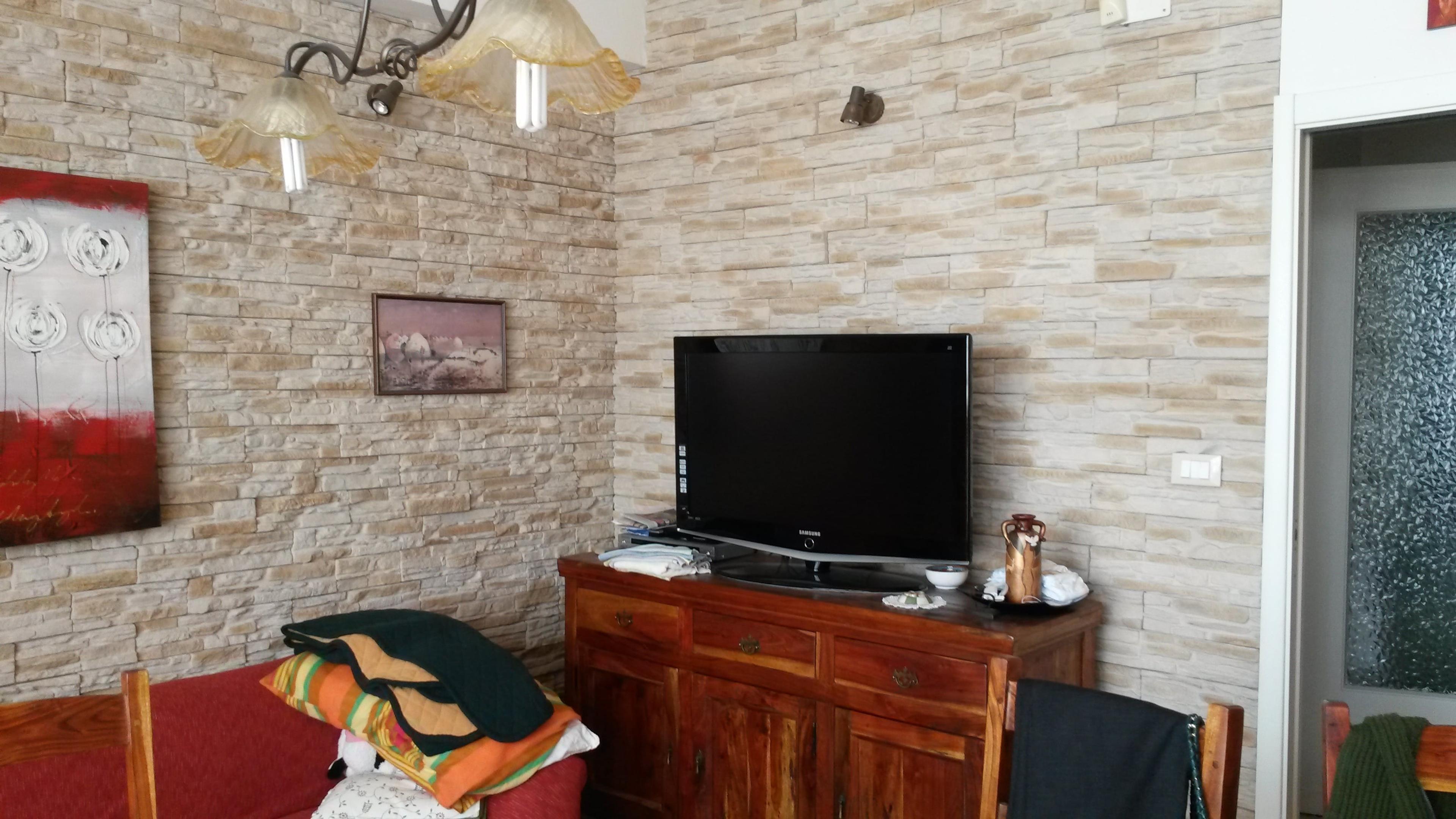 9ba70983-afe3-44d1-a968-75e60abd309a.jpeg