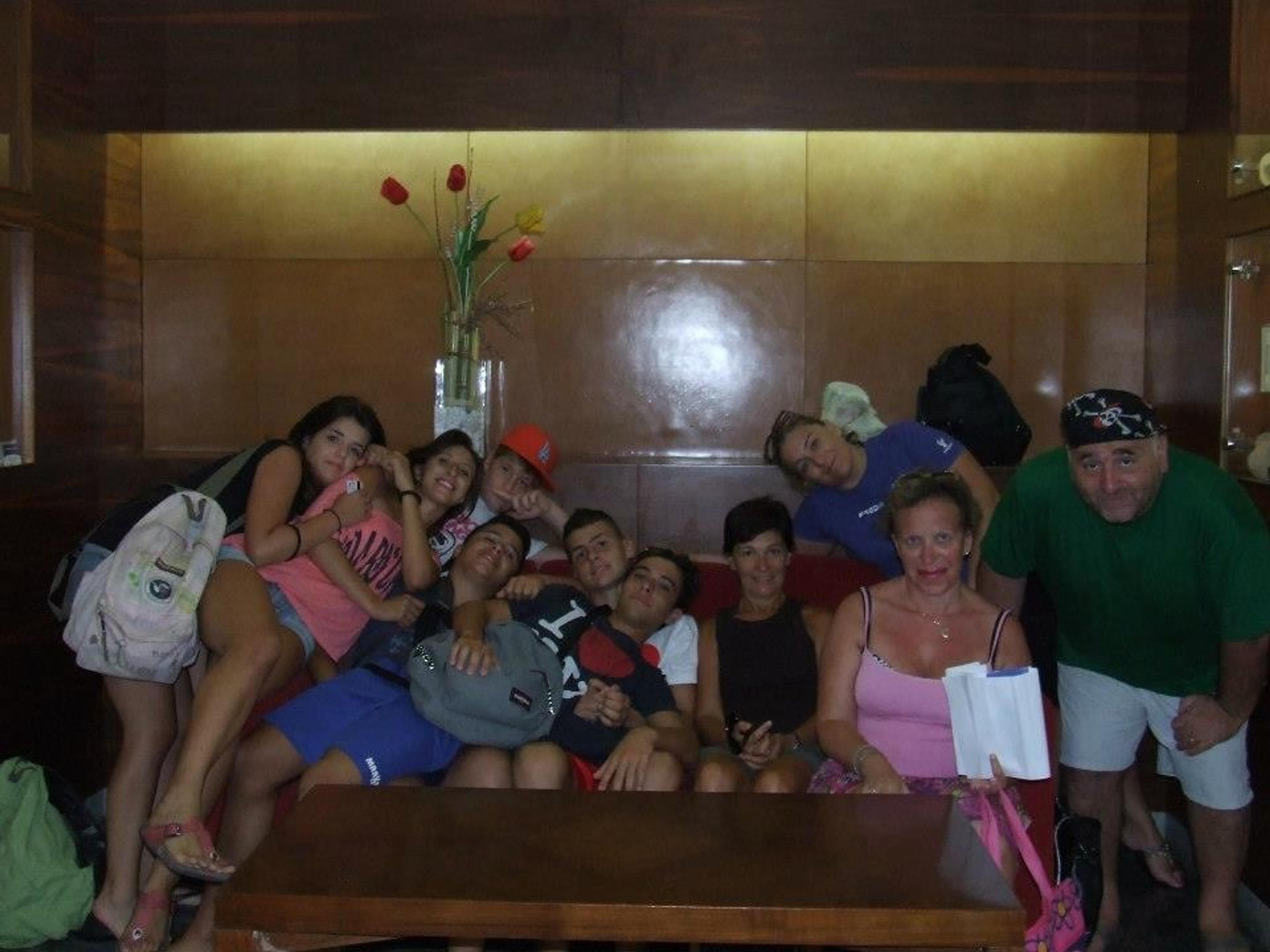 9dc16aae-8bc0-4eee-853a-7f9048f0673b.jpg