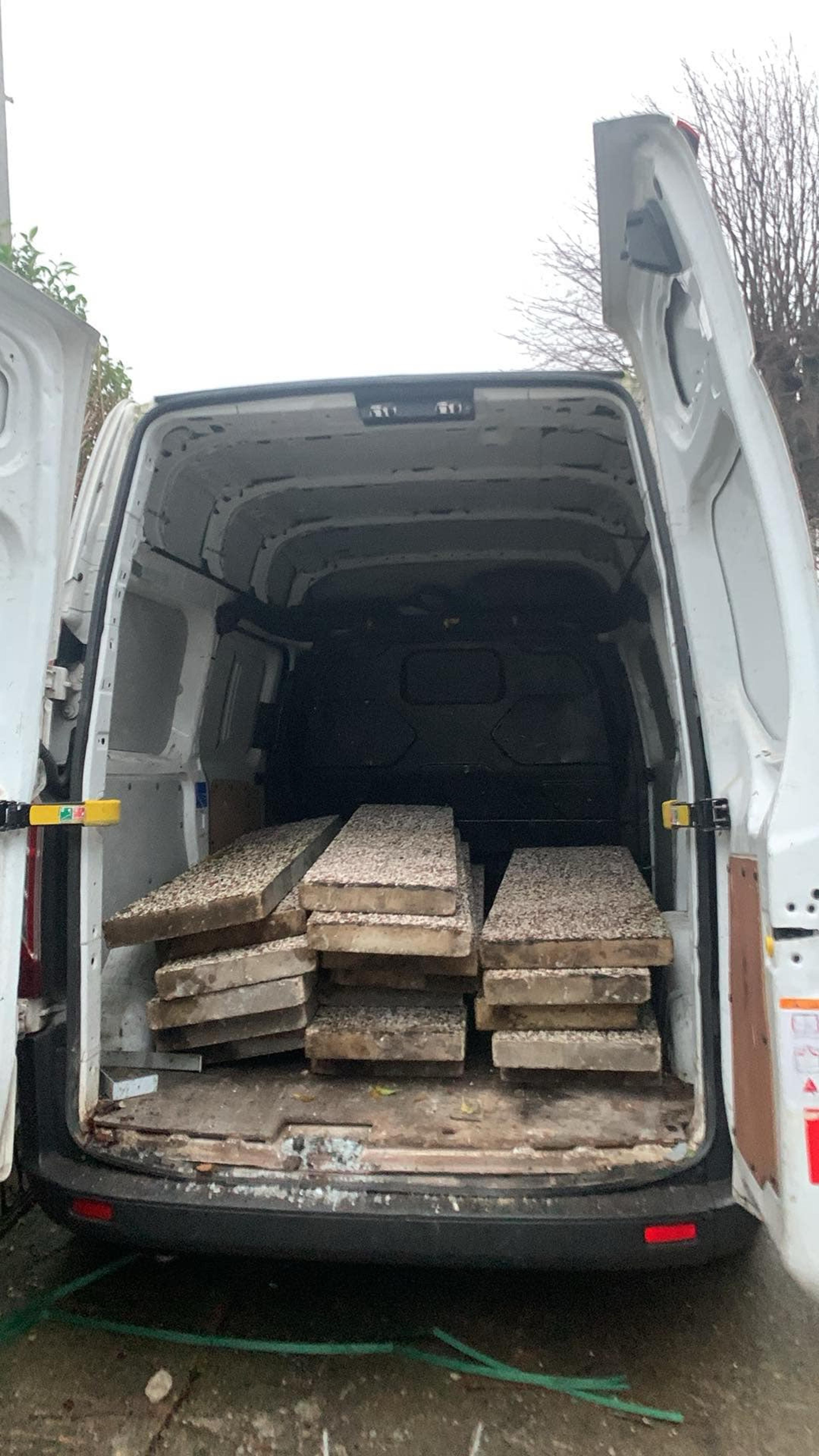 9e3084d6-b9c0-4dcd-be30-263d840f9223.jpeg