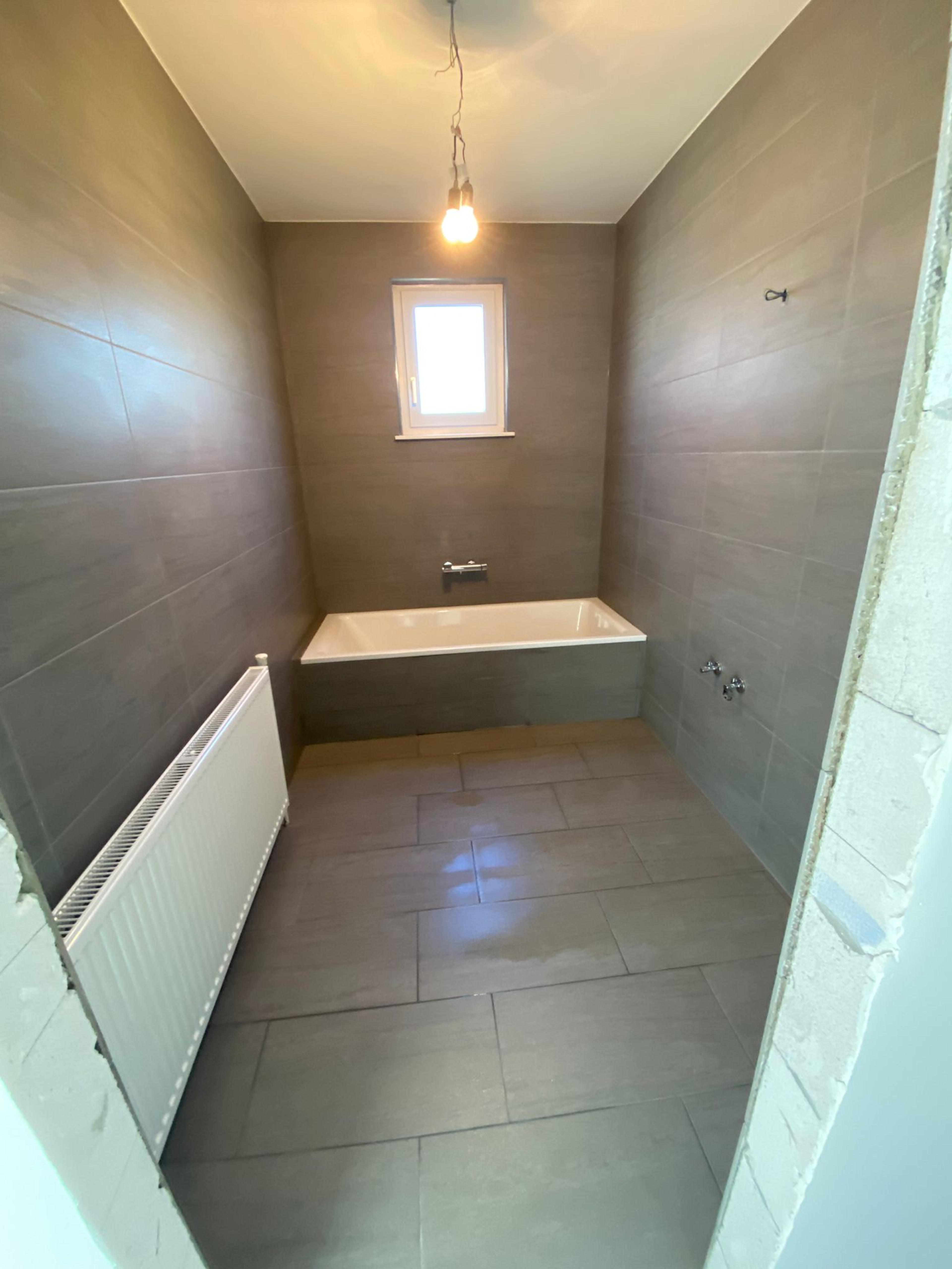 aac1eb03-8b3e-46a6-ae71-4bc8f3668910.jpeg