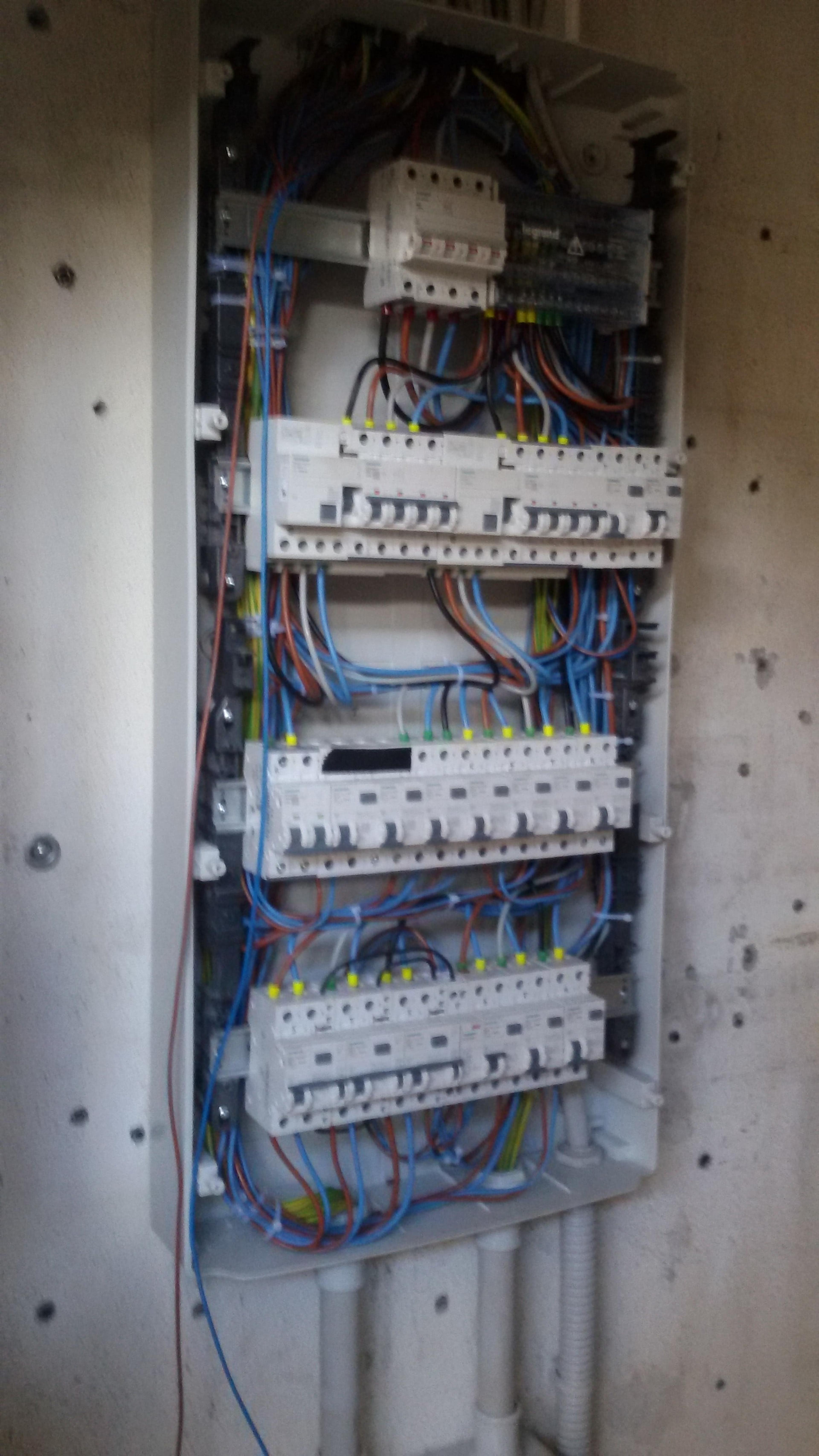 b1bf2a05-cc94-4f63-9e70-c3ccb80c68ab.jpg