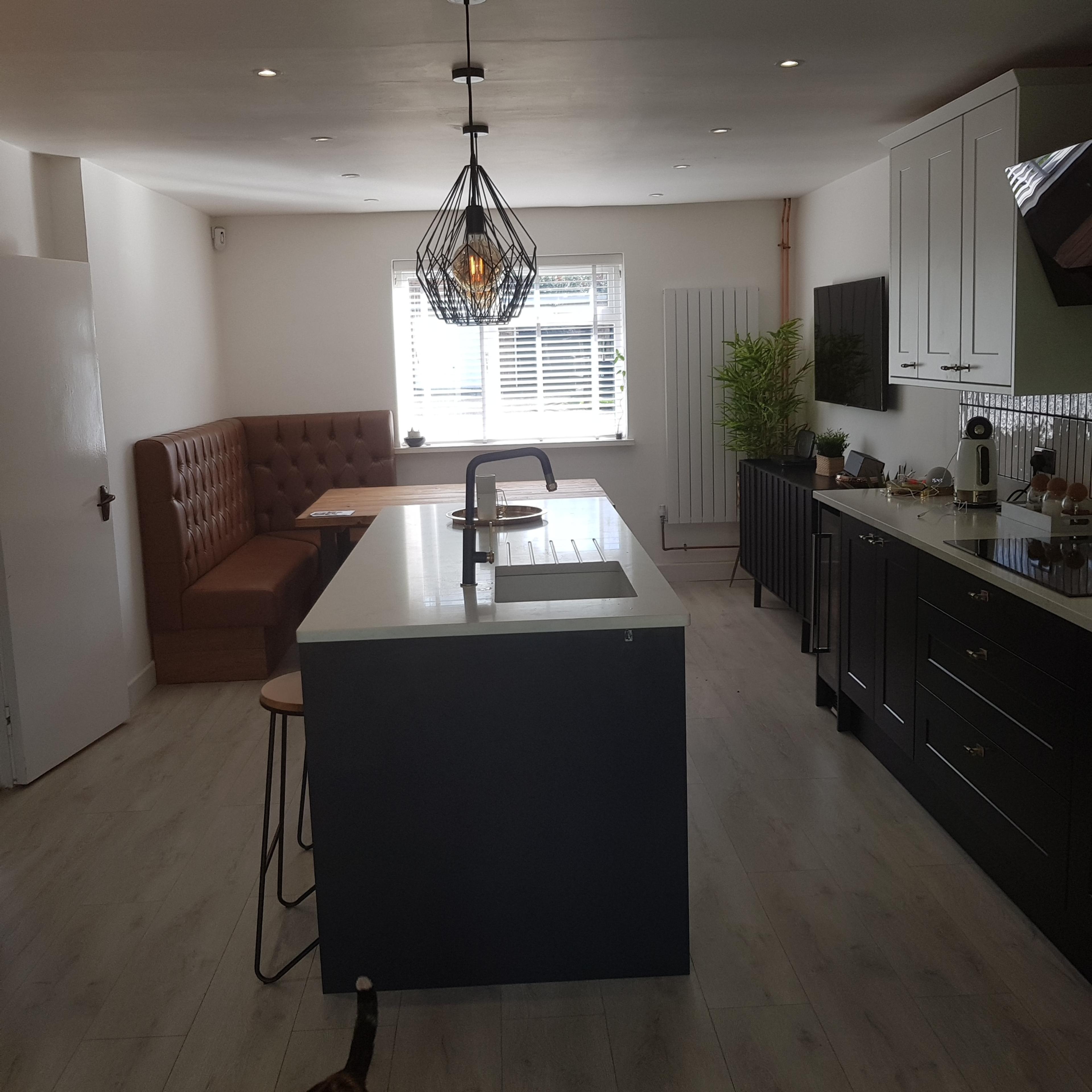 ba9f9232-a2af-4a79-ba11-6a864b83085e.jpeg