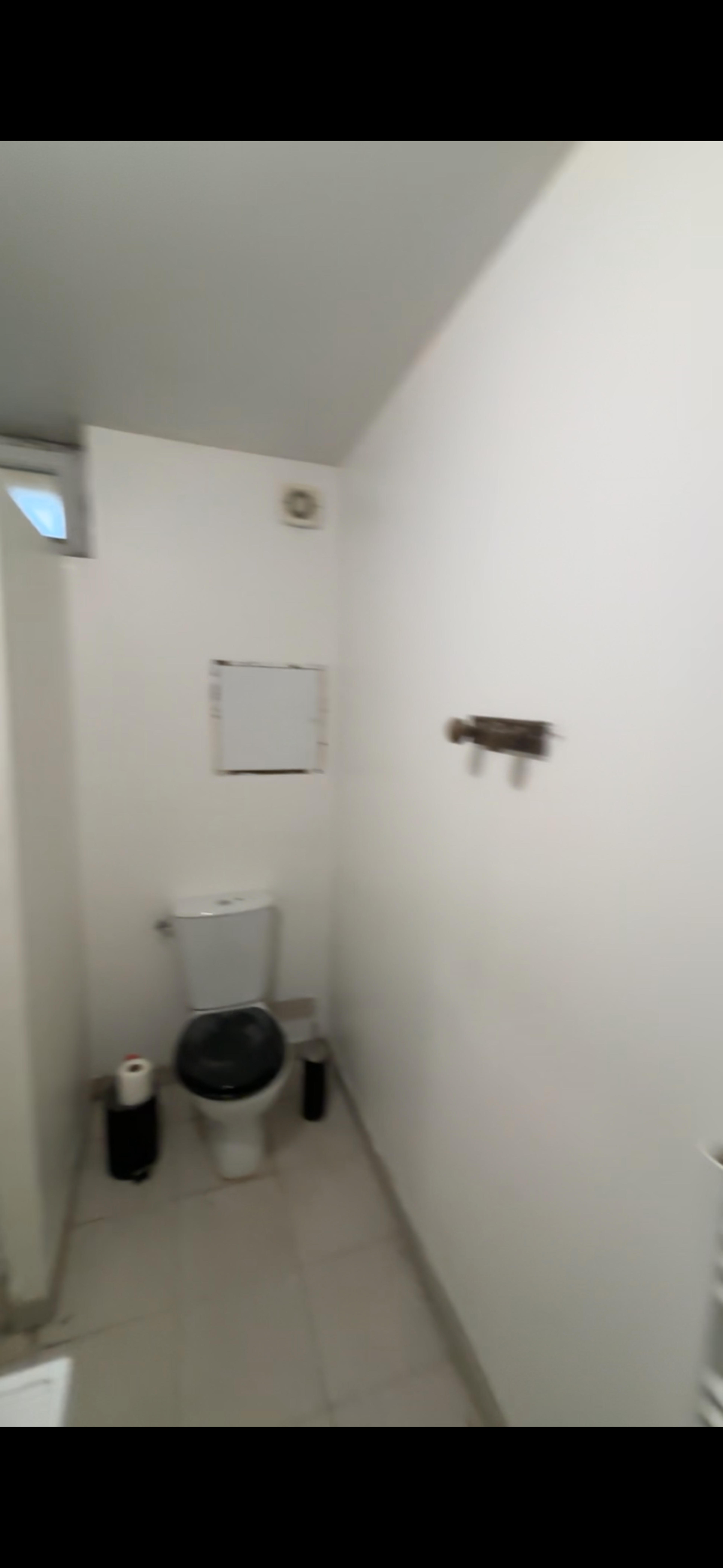 bec9b217-e66c-4af8-a9a3-3c6d0e22d365.png
