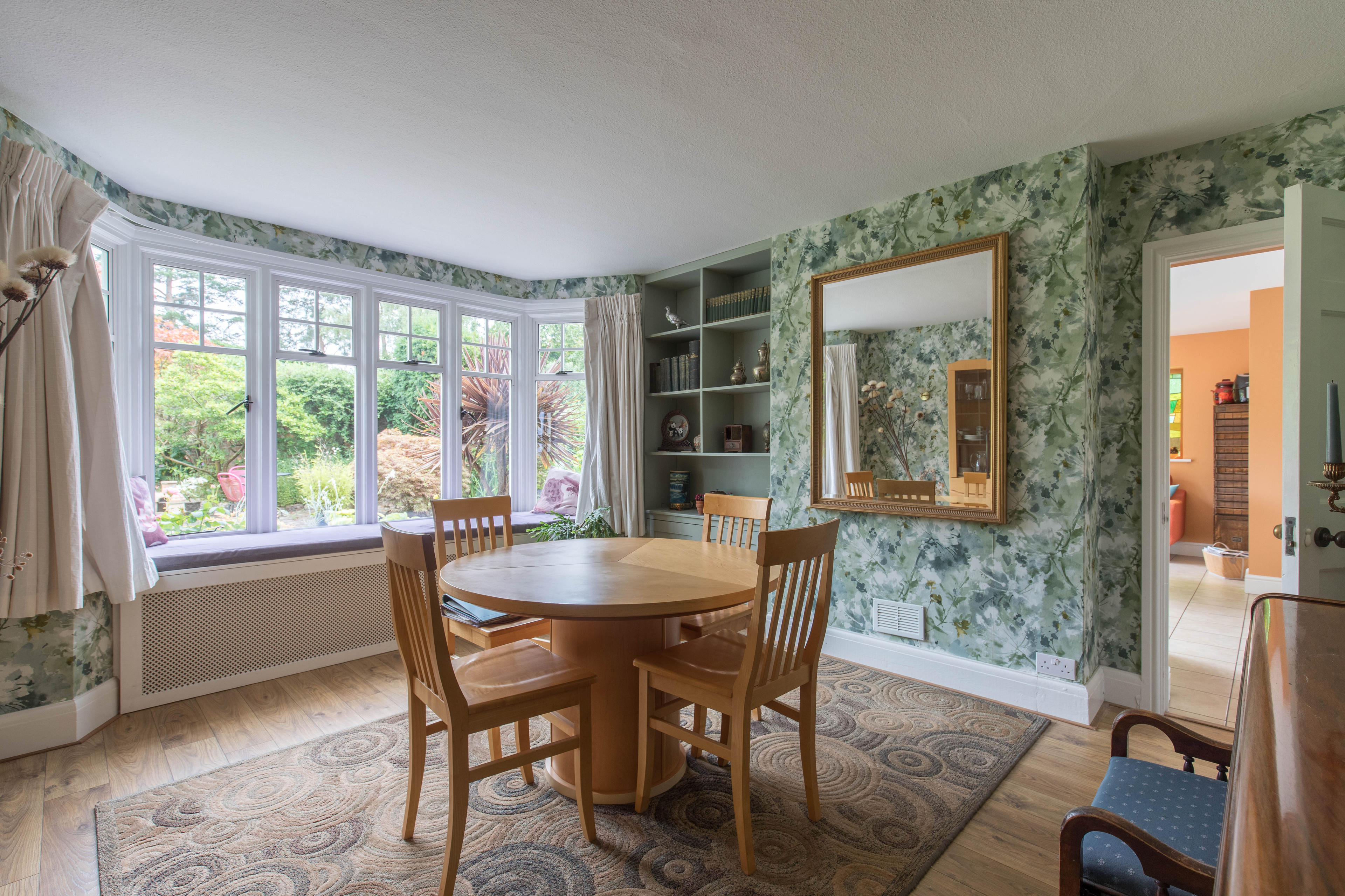 c0fbb5ff-24b3-44ab-a962-f79632dd9f1f.jpeg