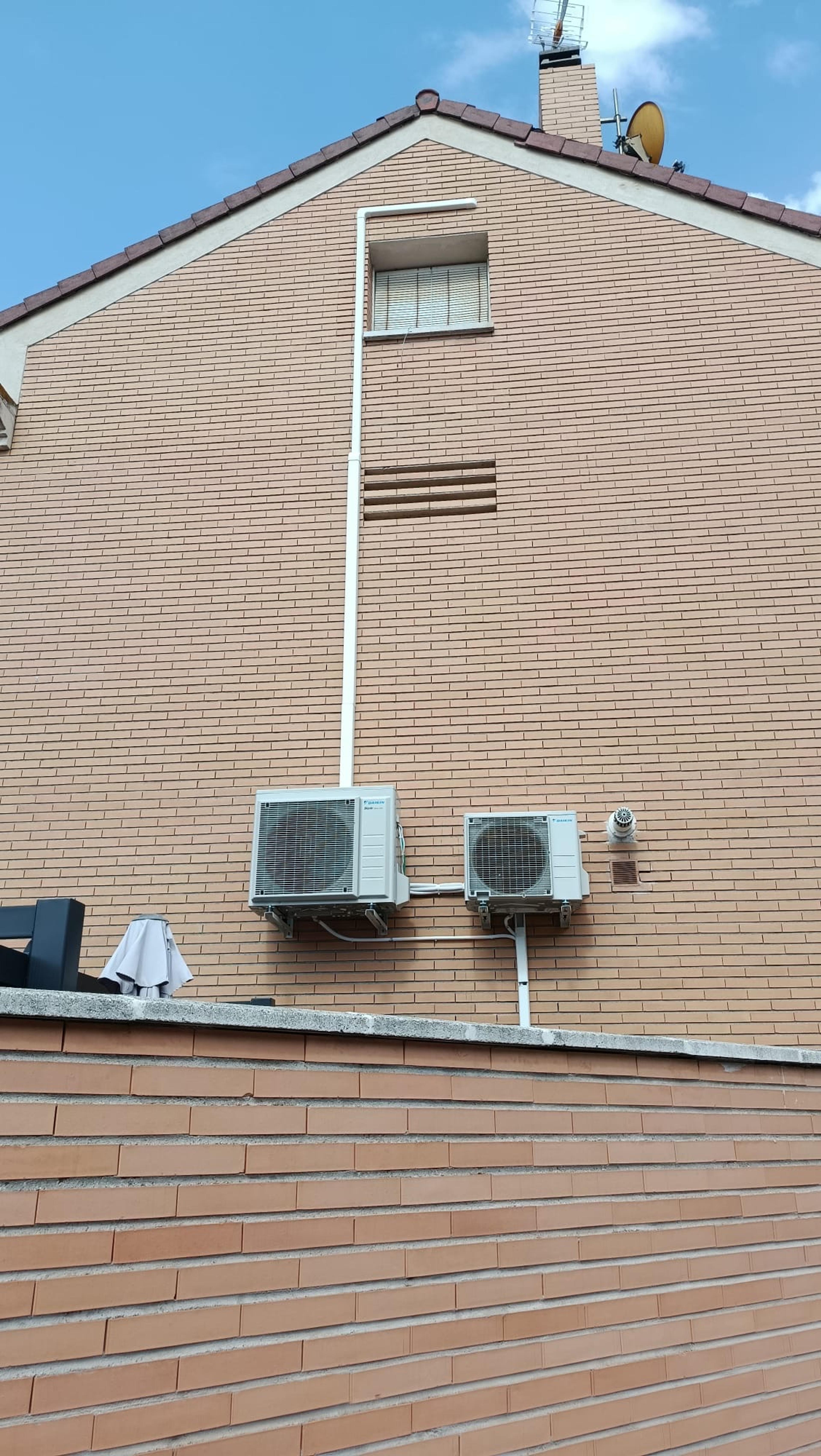 c383fc0f-d4a7-4793-bfc9-0b0713d7fcb5.jpeg