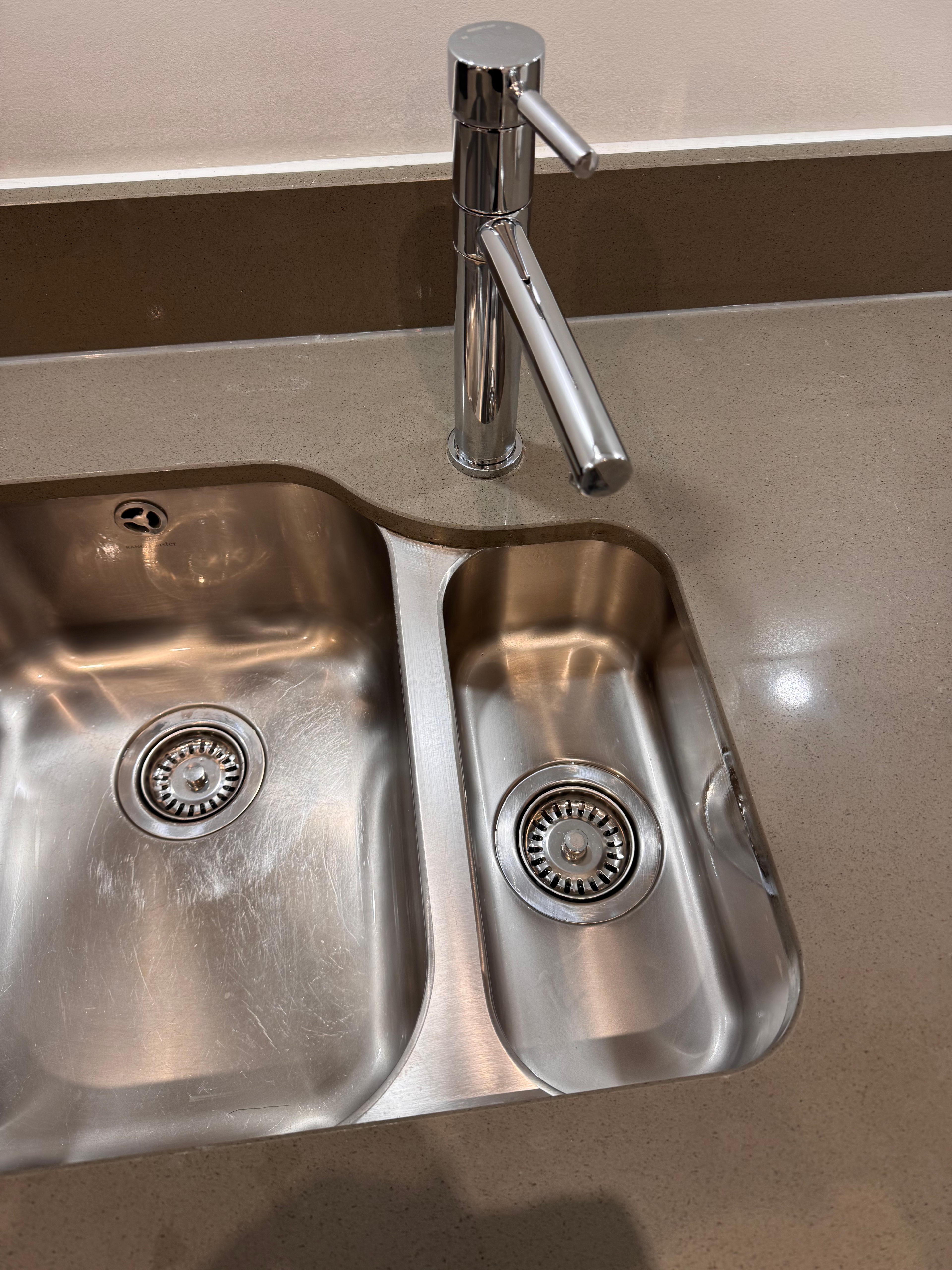 c7a05ebf-4a4d-41ef-a6f5-7fcbc17c73e9.heic