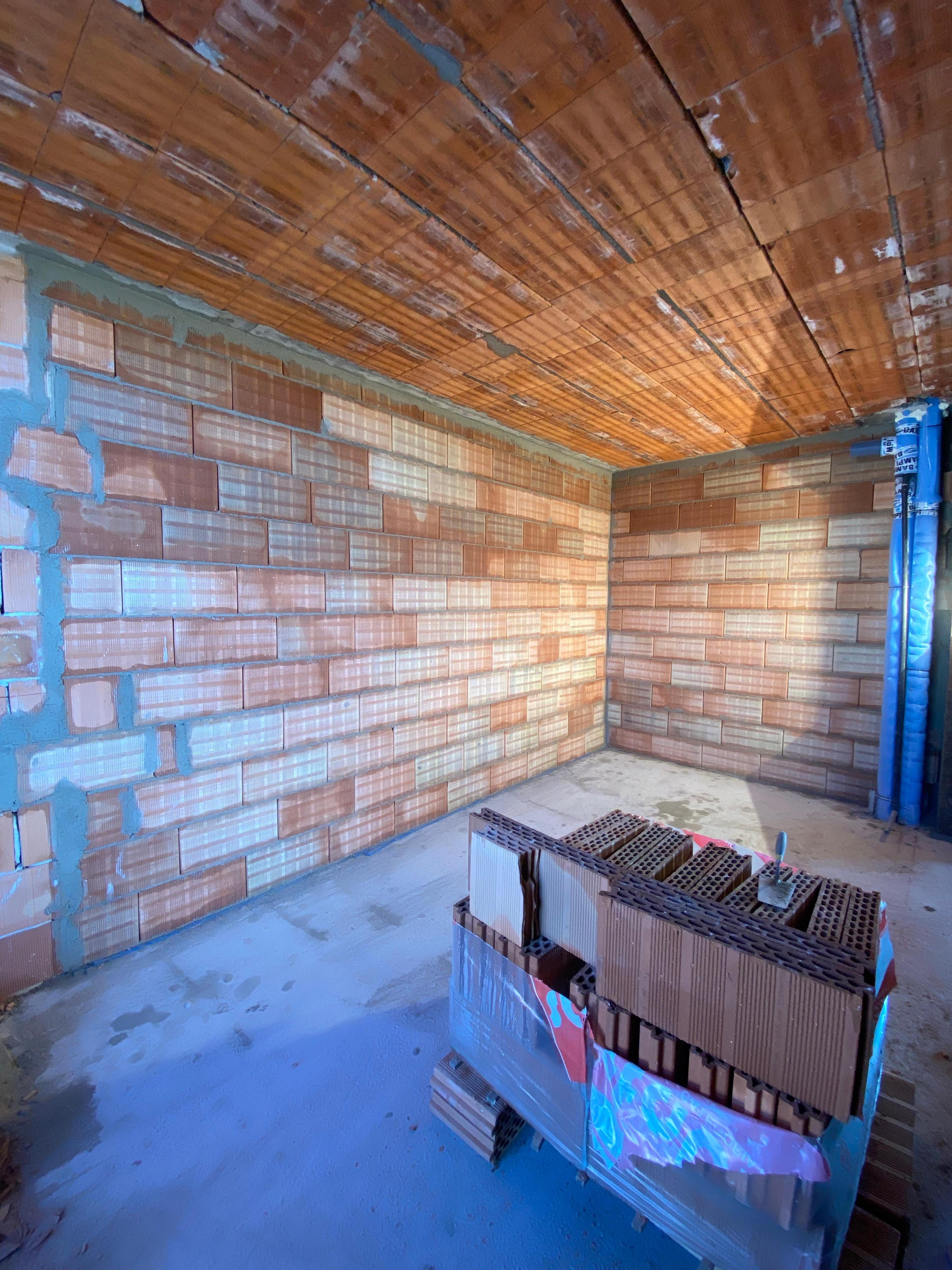 c9766884-5520-4299-ae15-68320e848de0.jpeg
