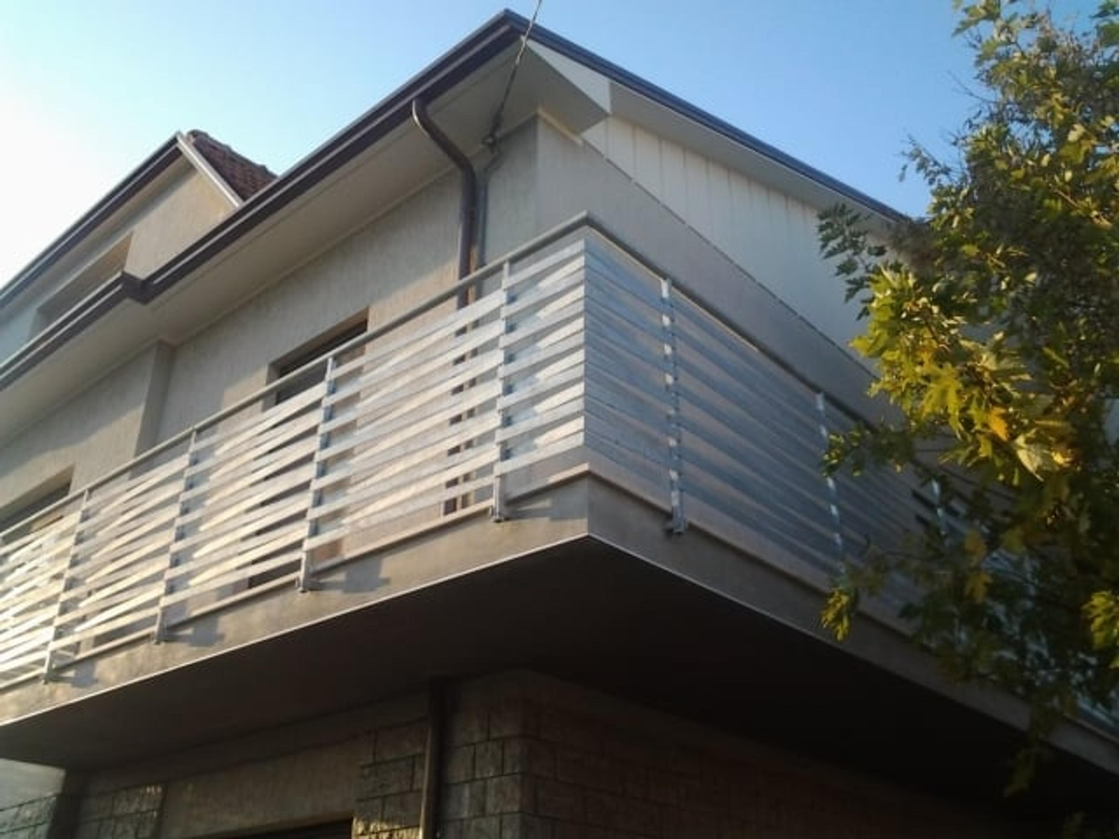 d49294b4-9844-4969-b365-7f364004ac35.jpg