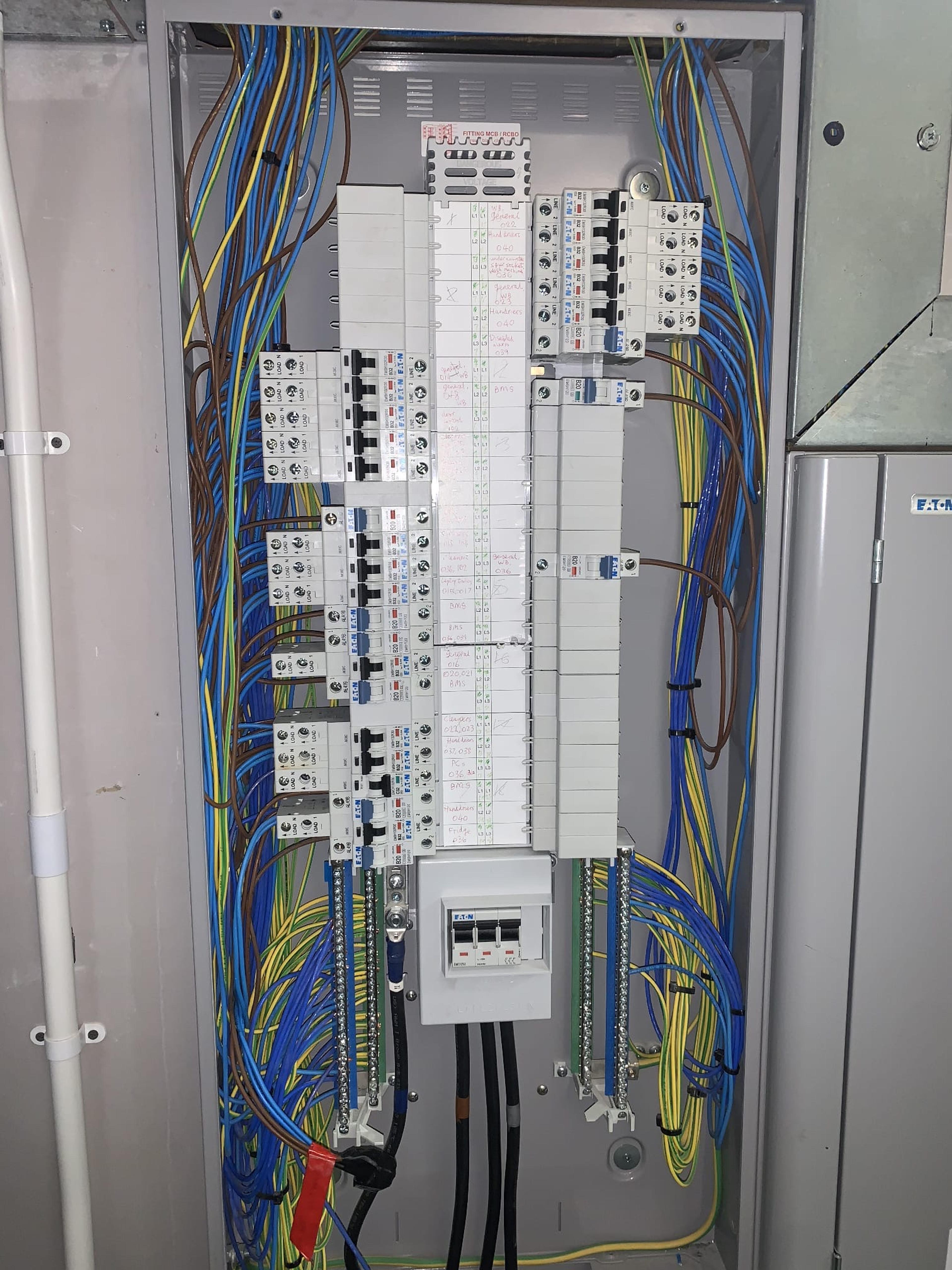 dcf03e7b-b43e-437e-9006-0006ef98efb0.jpeg