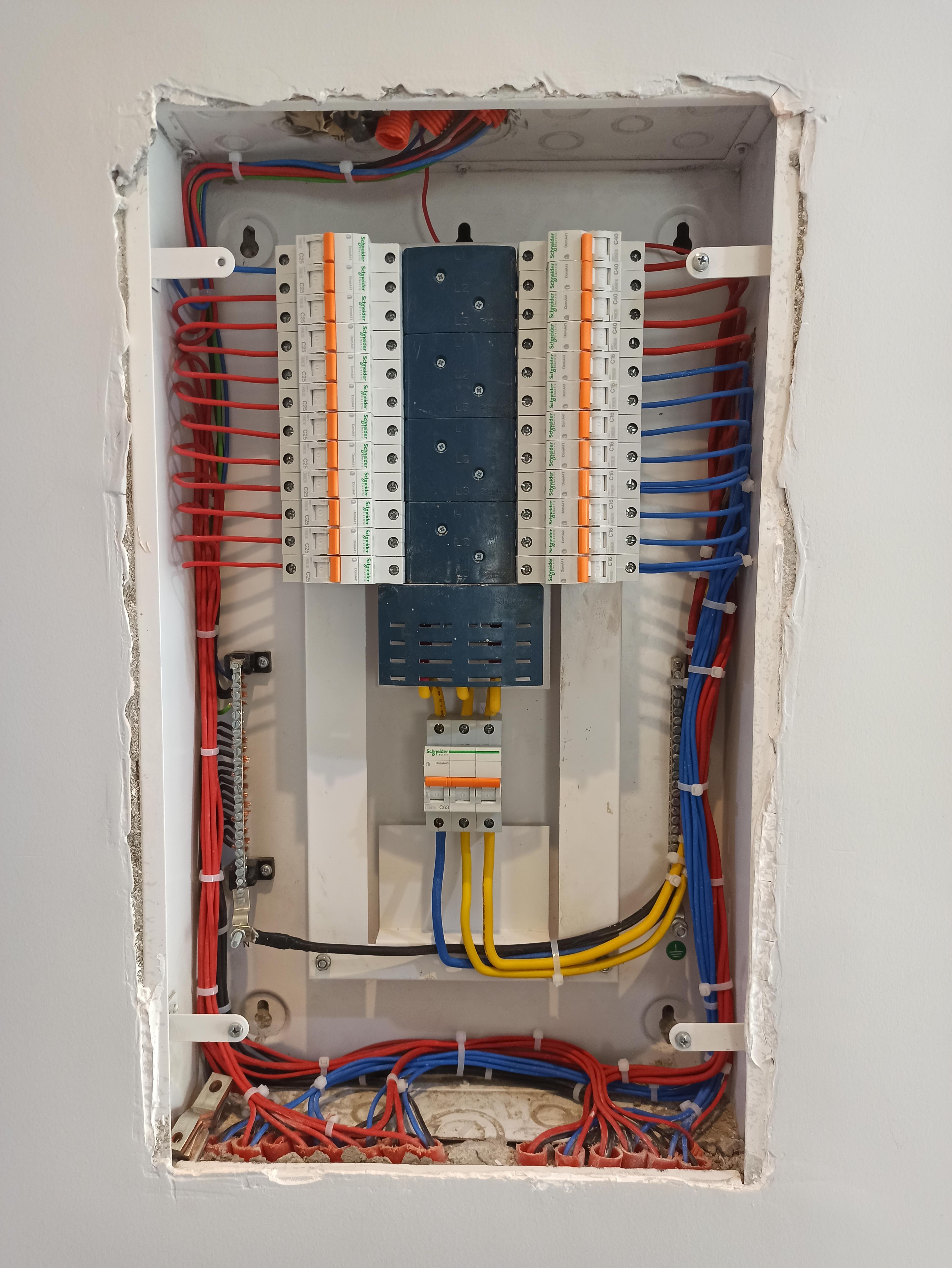 e49cda62-d4d2-4e15-9f81-007712935910.jpeg