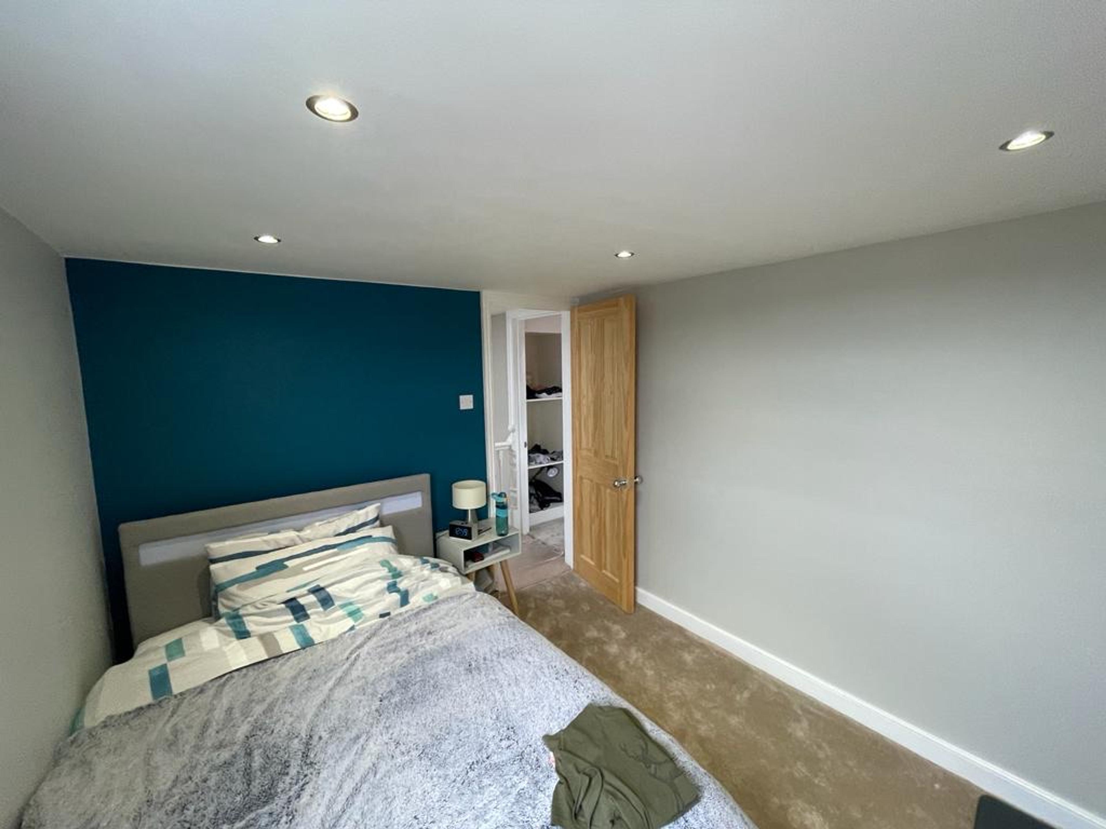e512b5f4-37b2-4f9d-980e-6b24da76fcdb.jpeg