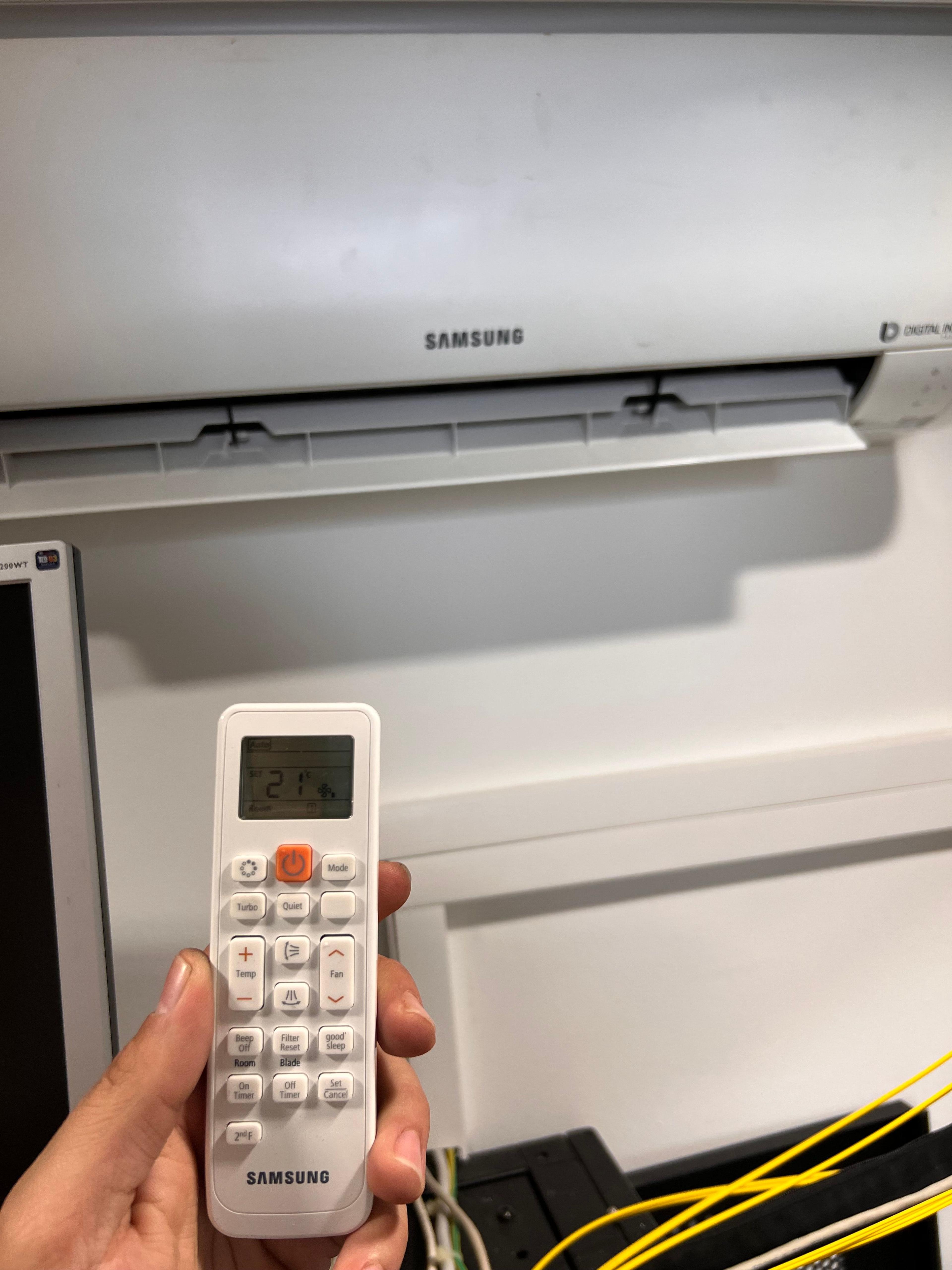 e900eb21-f0b2-46c2-ba8a-5671b3dbde17.jpeg