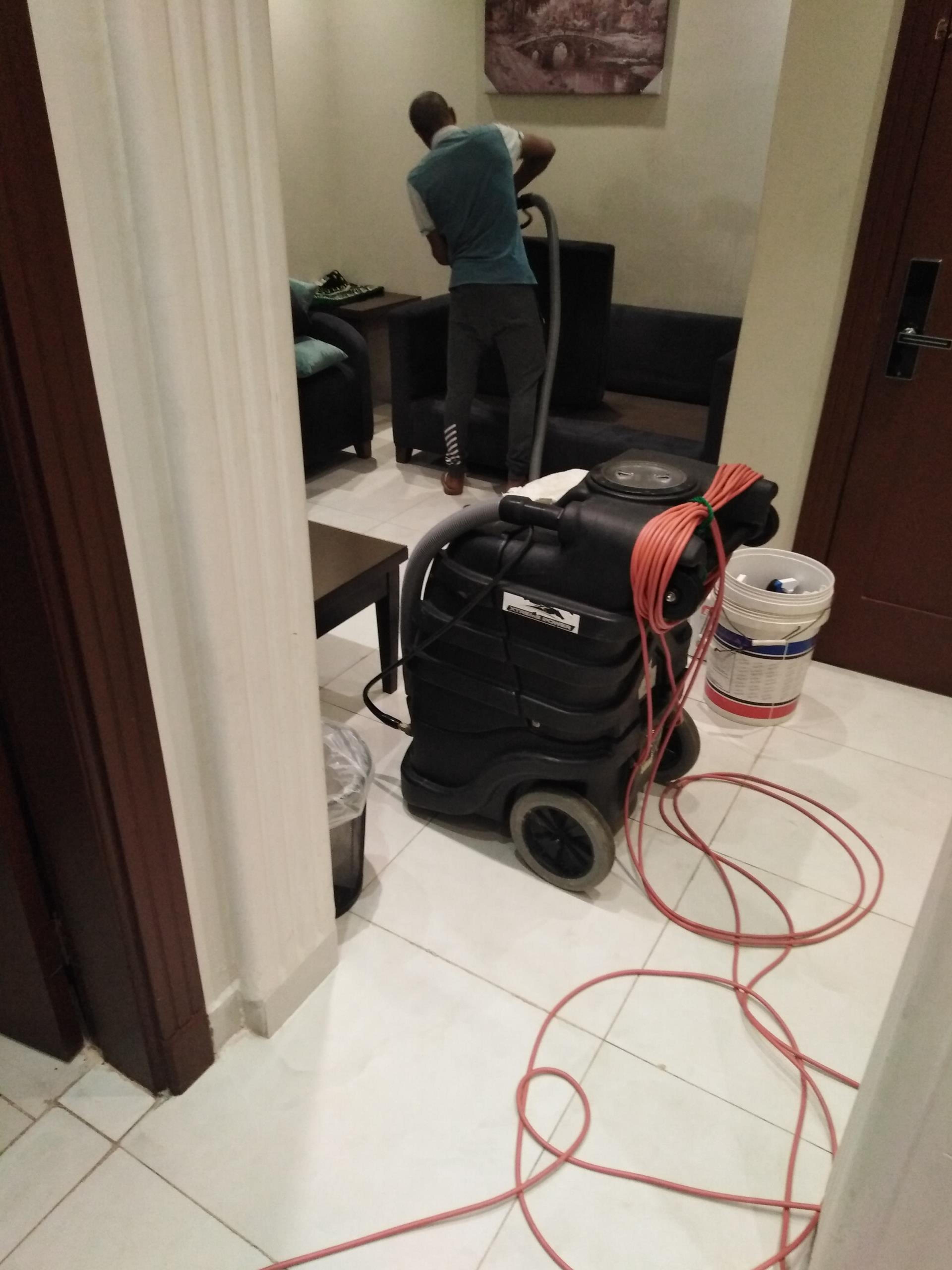 ebd08daa-efe5-4bb6-a2a5-9a99f5e875d6.jpg