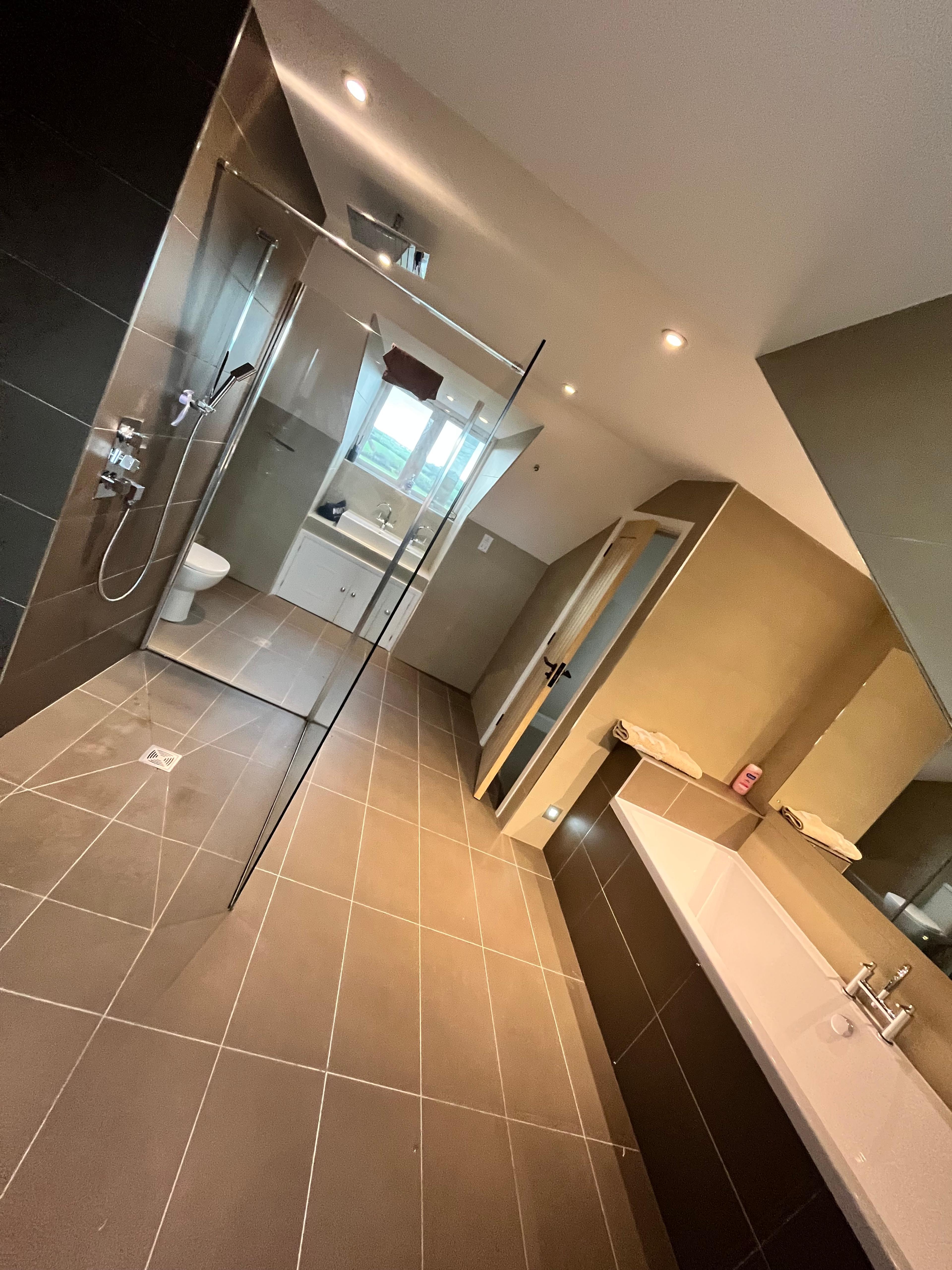 ef3f9071-d0aa-4d25-97af-ad74b7e83508.jpeg