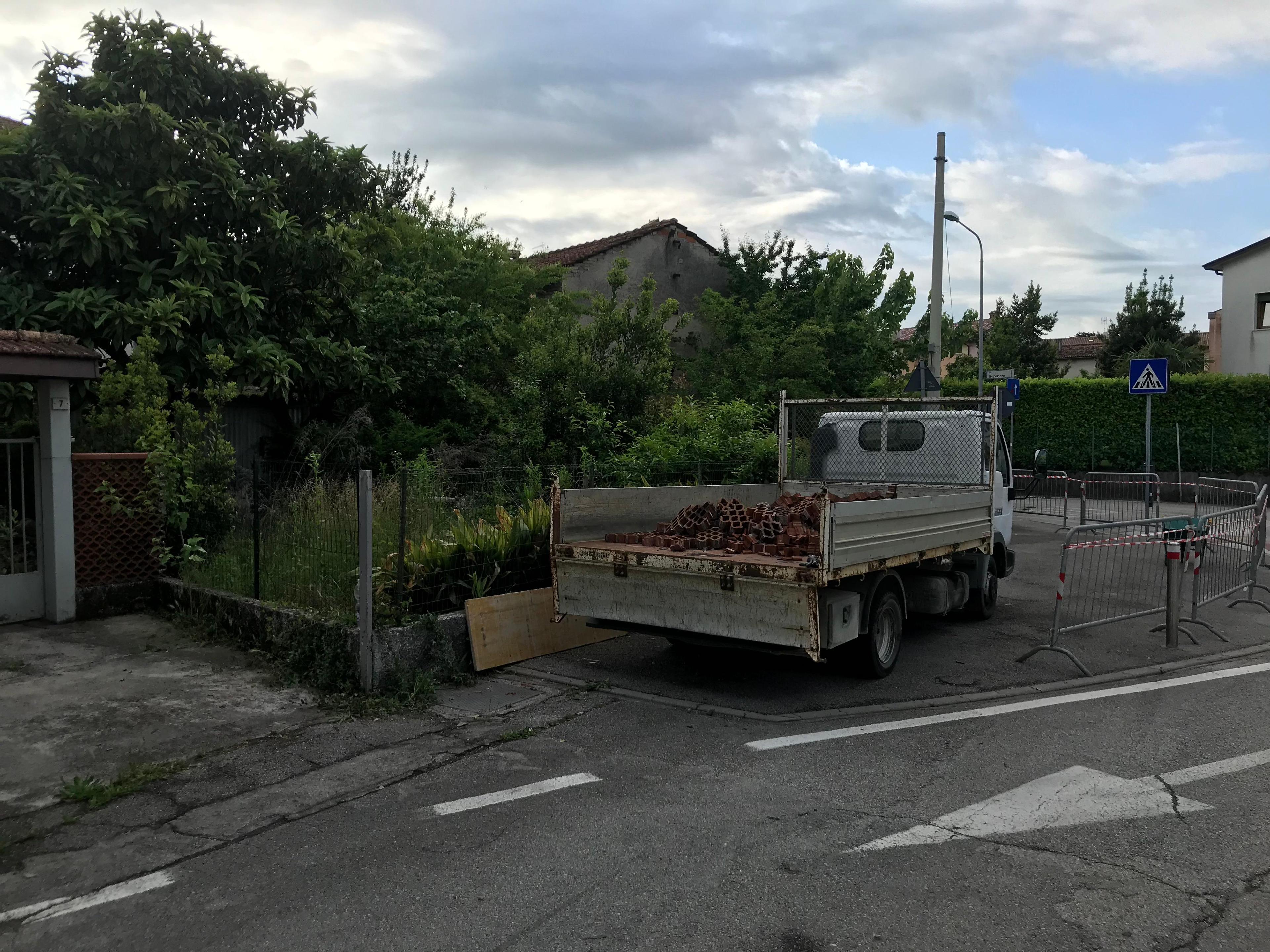 efb14c30-fca4-4b17-878a-e322b260bbfb.jpeg