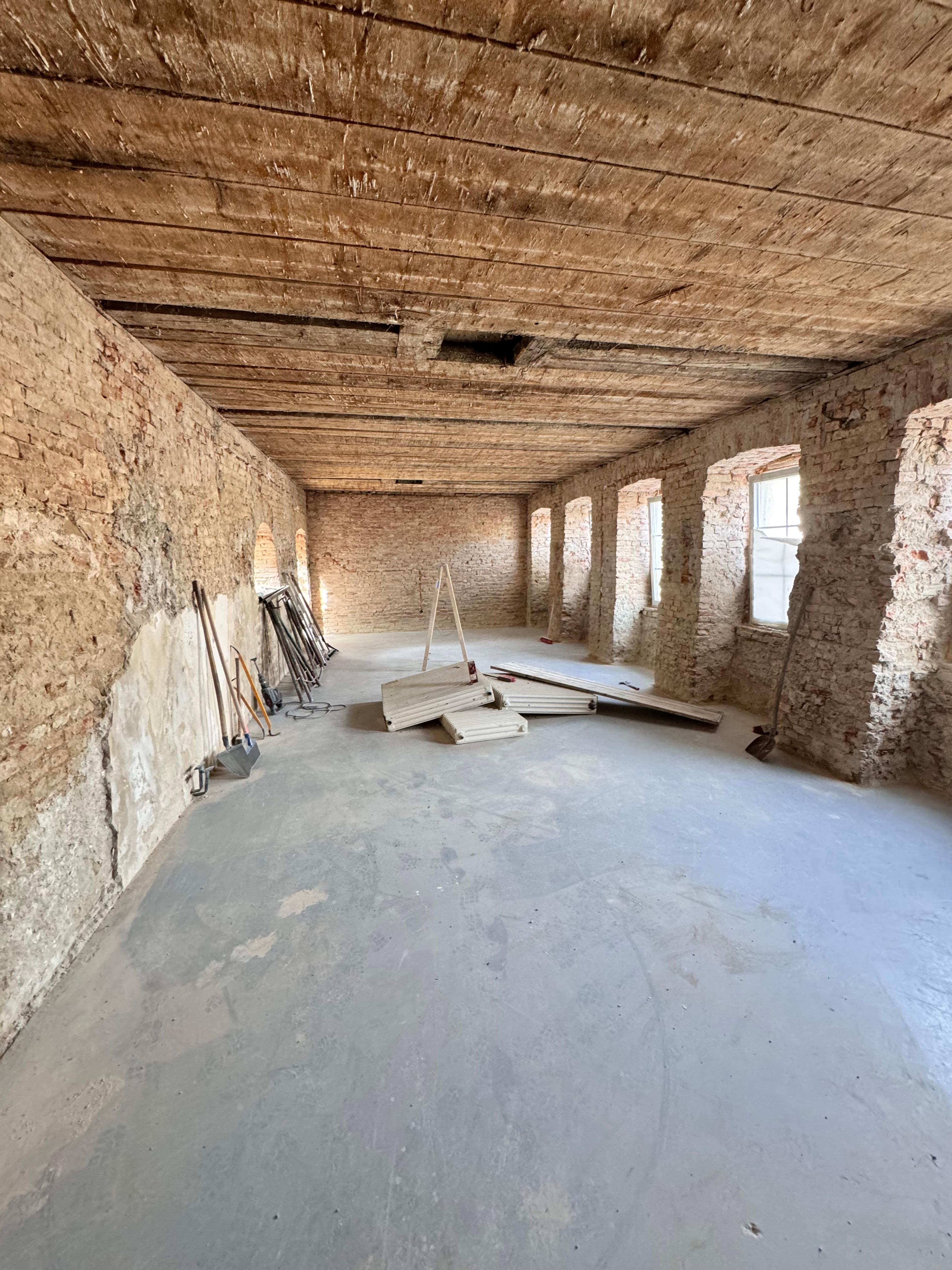 f6b9cdf7-f868-46e4-8a50-141d5083d848.jpeg