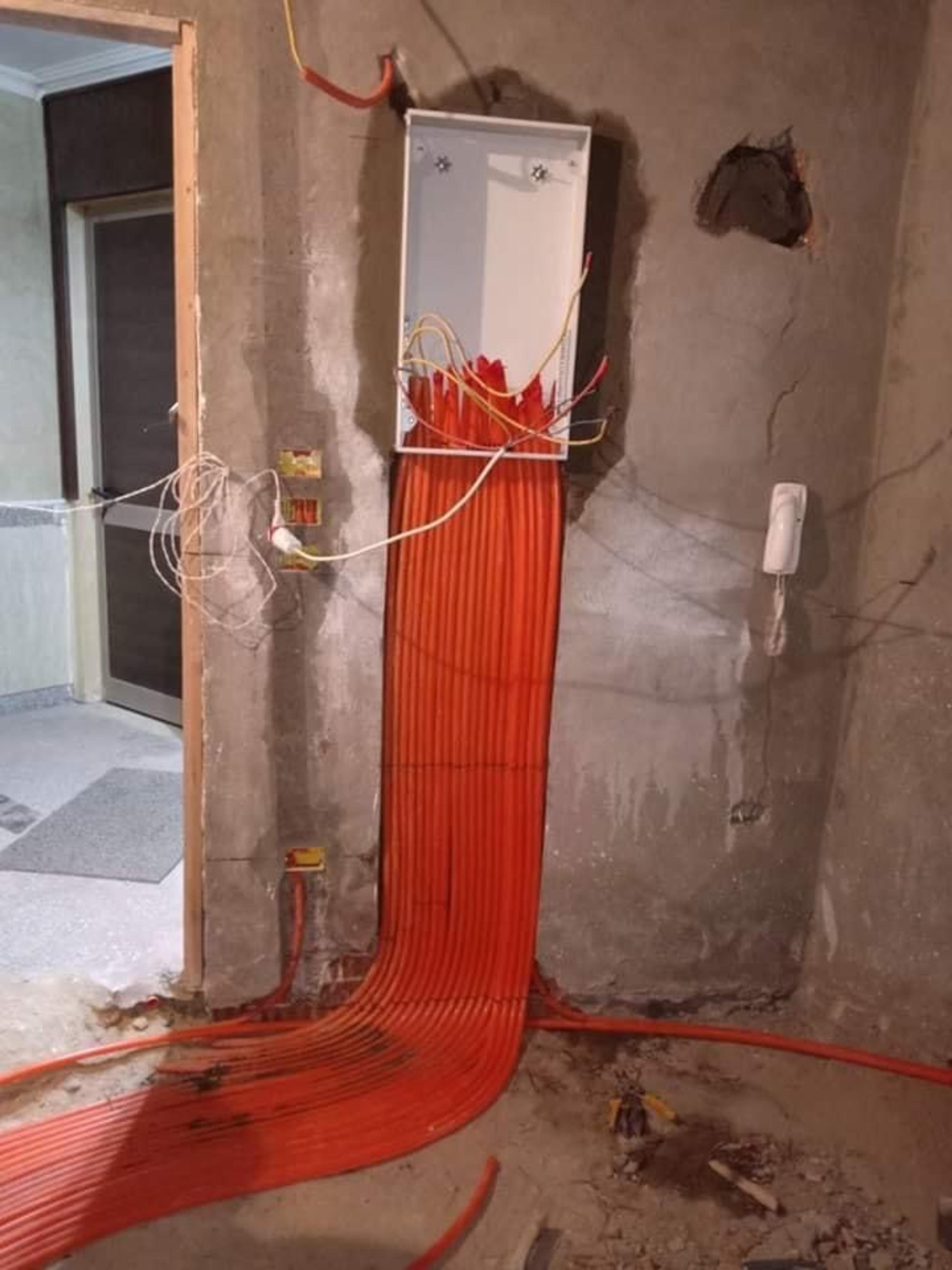 f9218768-5ed6-4d3f-a84d-b7dca3e4383d.jpeg