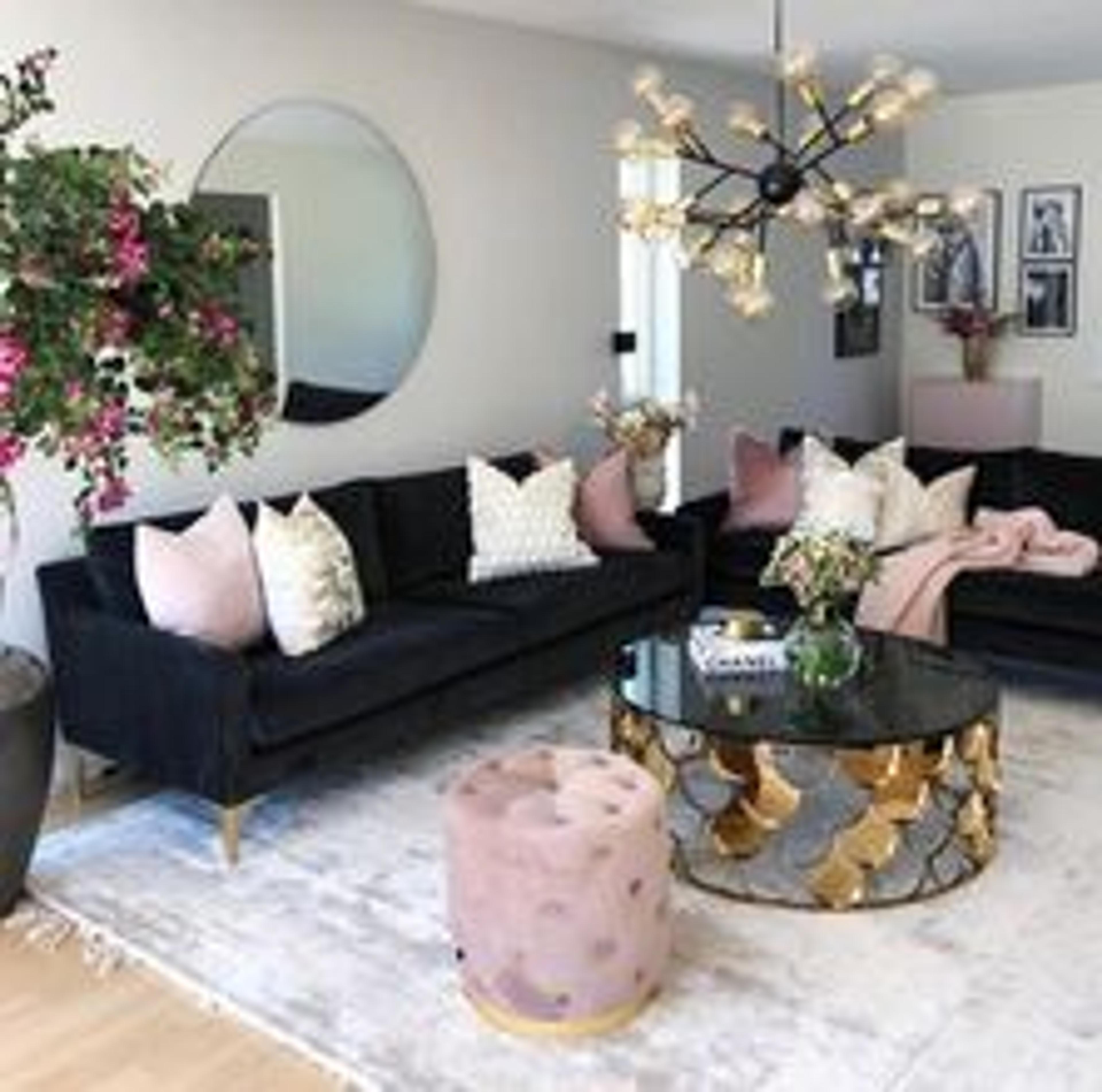 fbec187f-f1d4-4ca5-a12d-0dc79bf1ffe0.jpeg