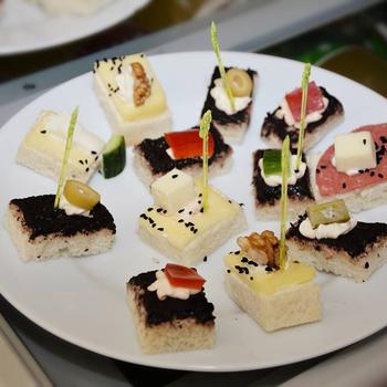 Ayşekızın Fırını F.nur Börek, Açma ve Poğaça Yapımı ...