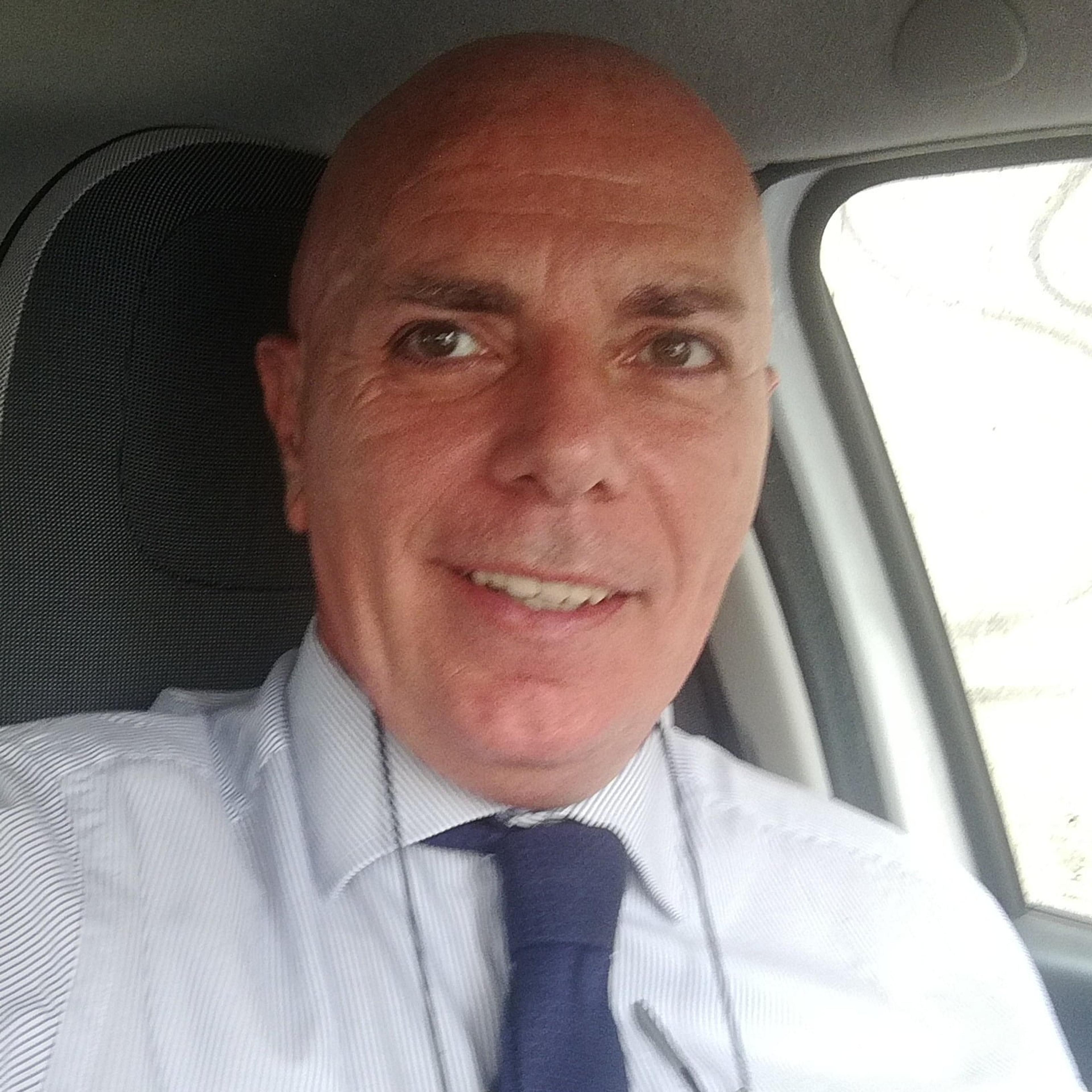 Av. Roberto Nicodemi