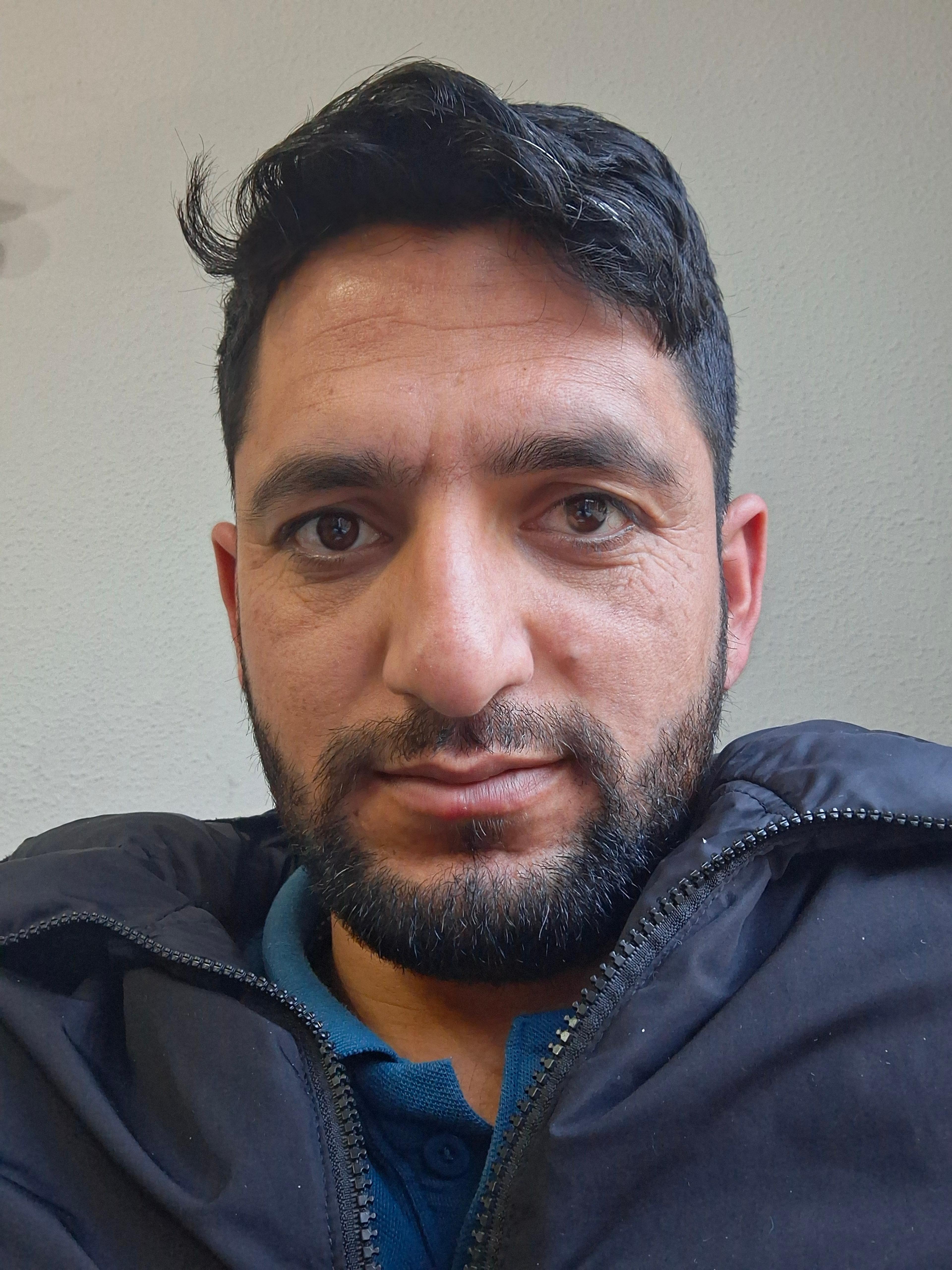 Adil Adil