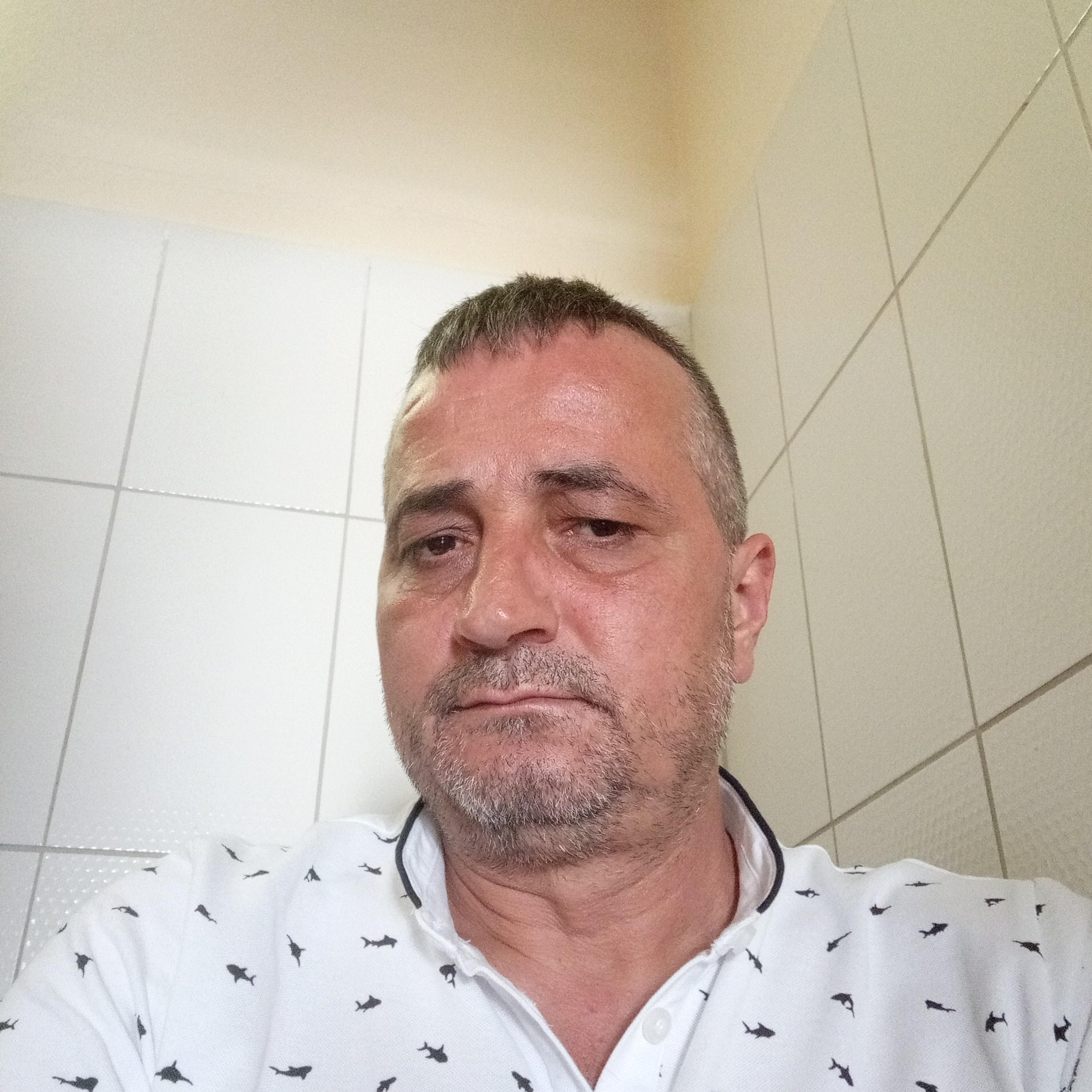 Erol Saka