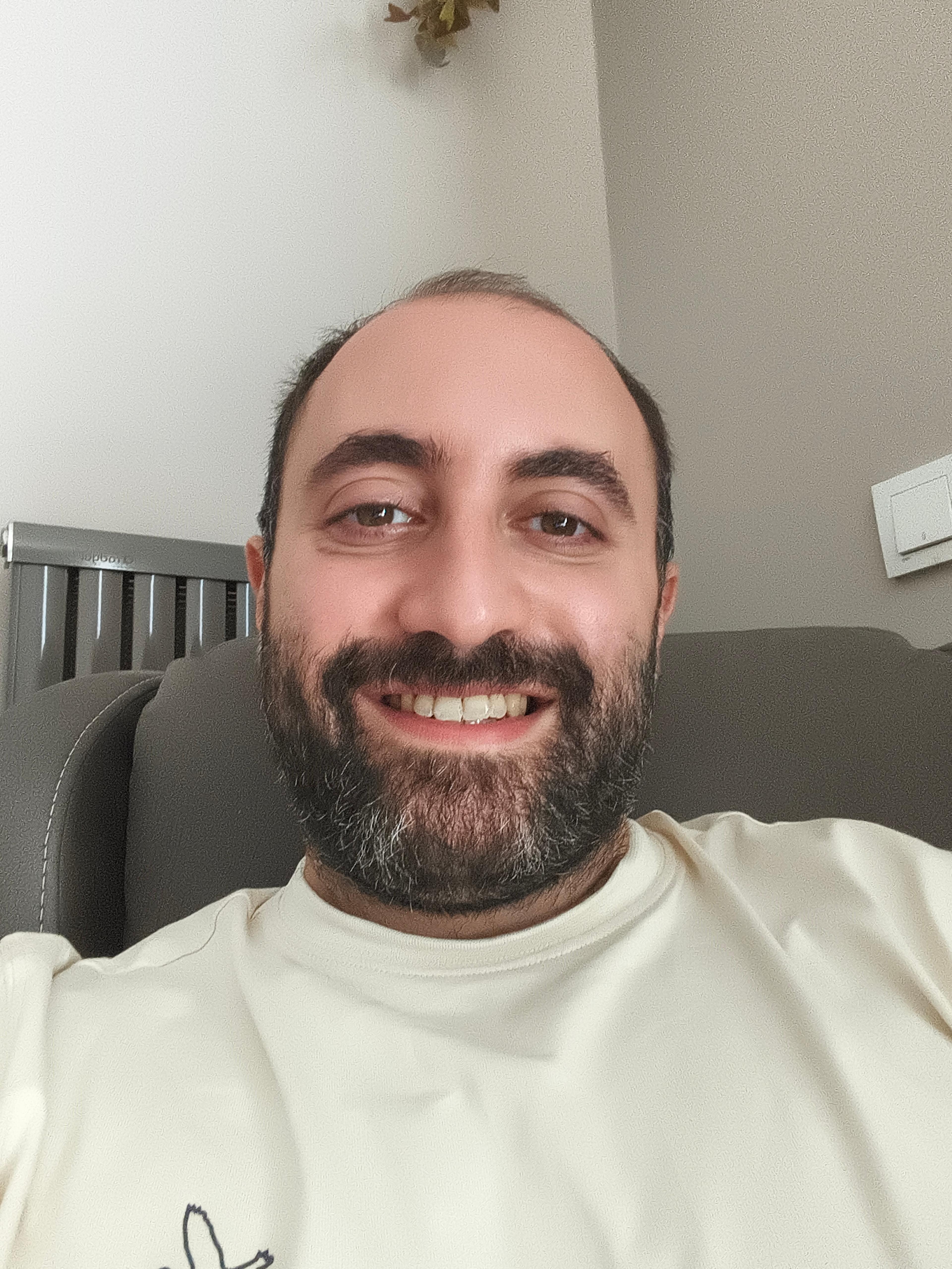 Hazar Emiroğlu