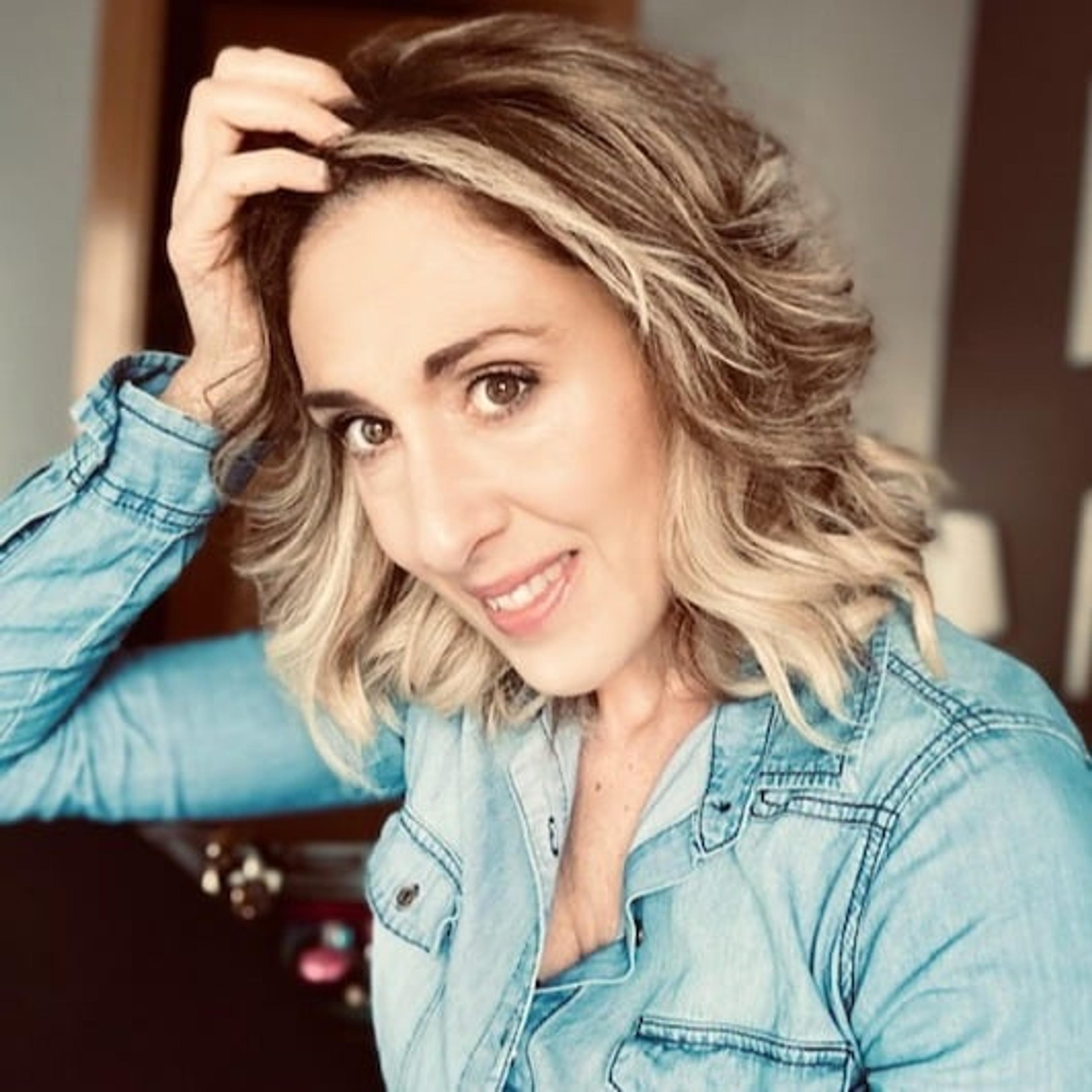 Maquilladora profesional, peluquera y asesora de imagen personal
