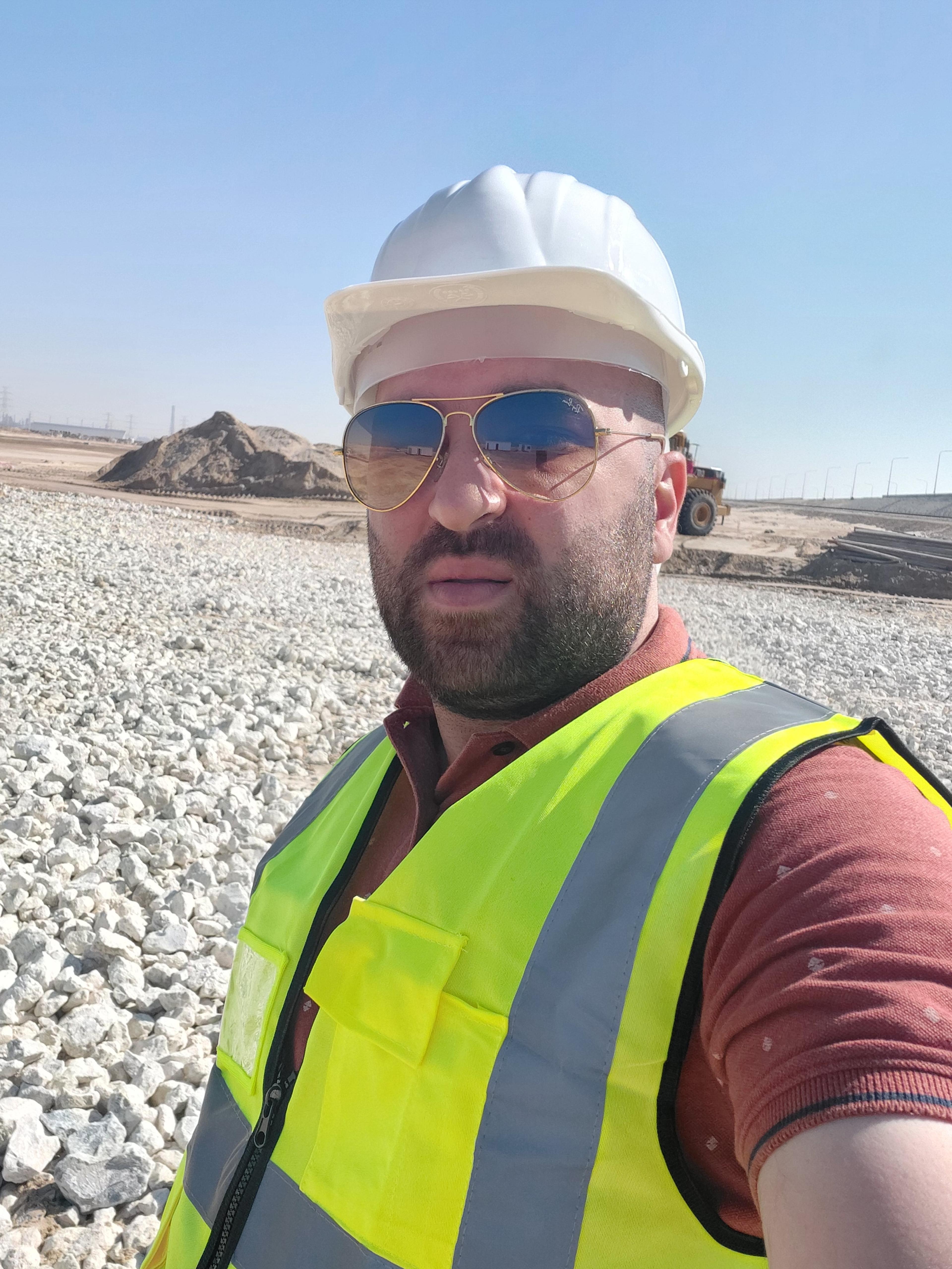 عبدالله القحطاني للمقاولات