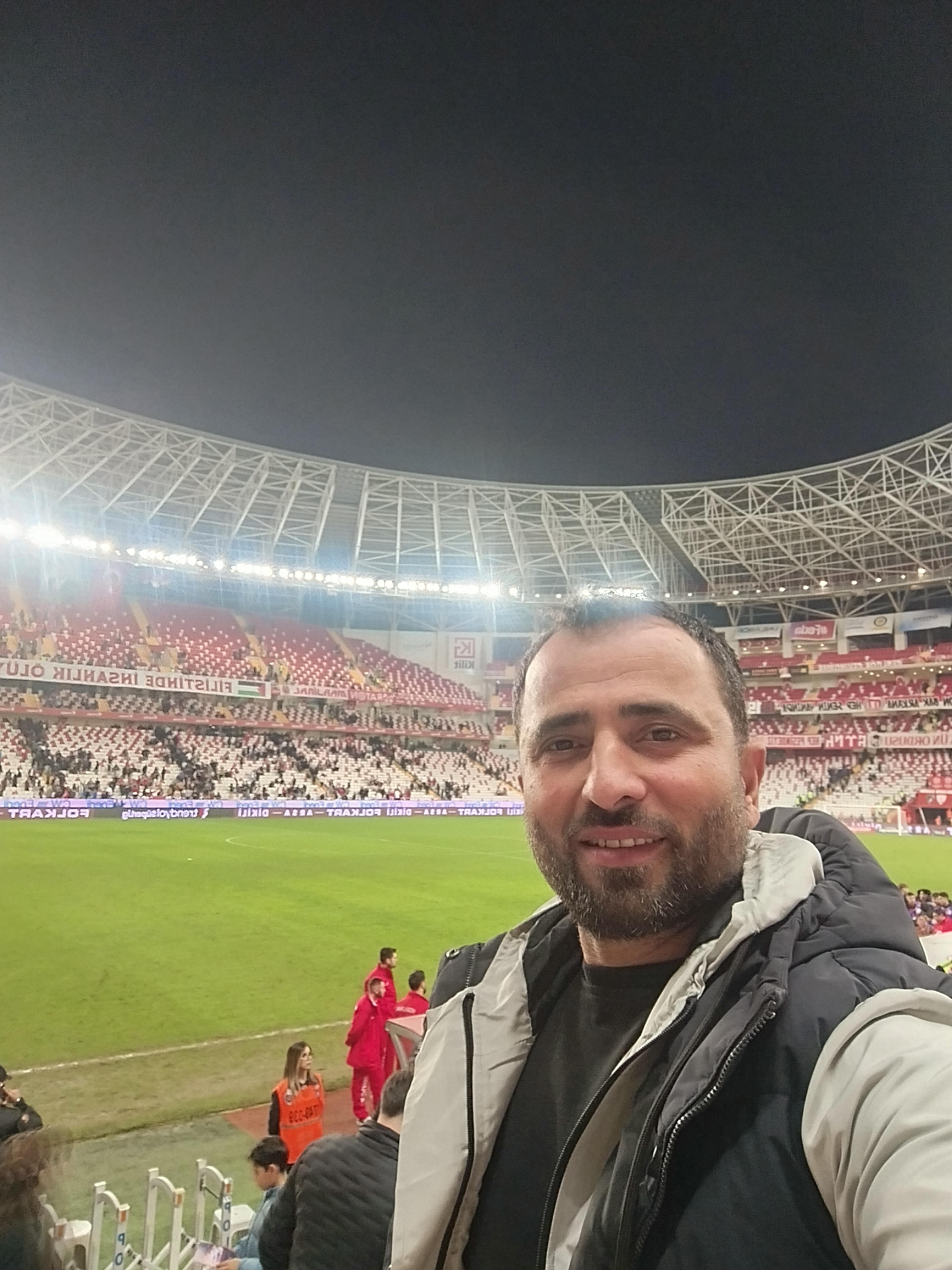Ayhan Özdemir