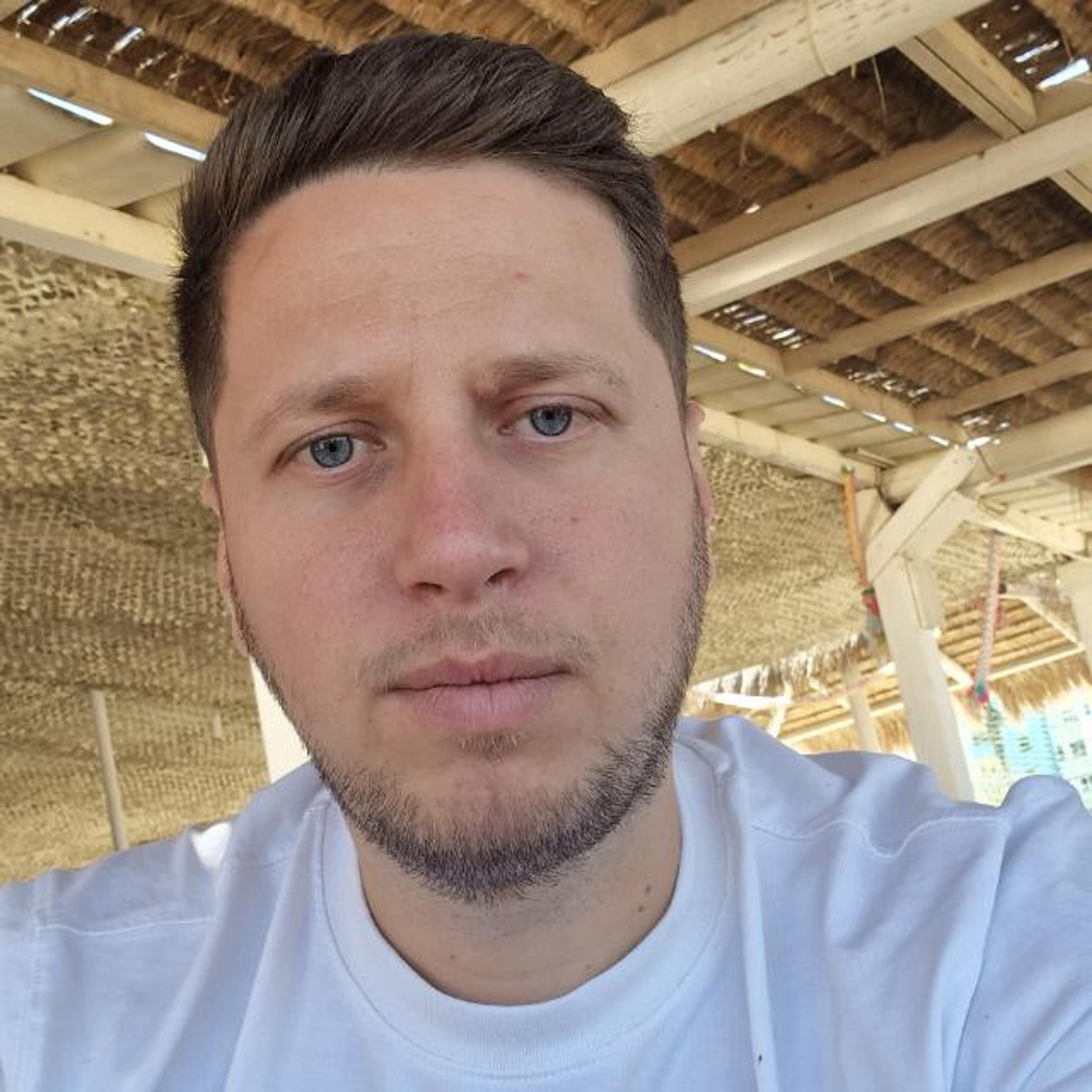 Alex Chivu
