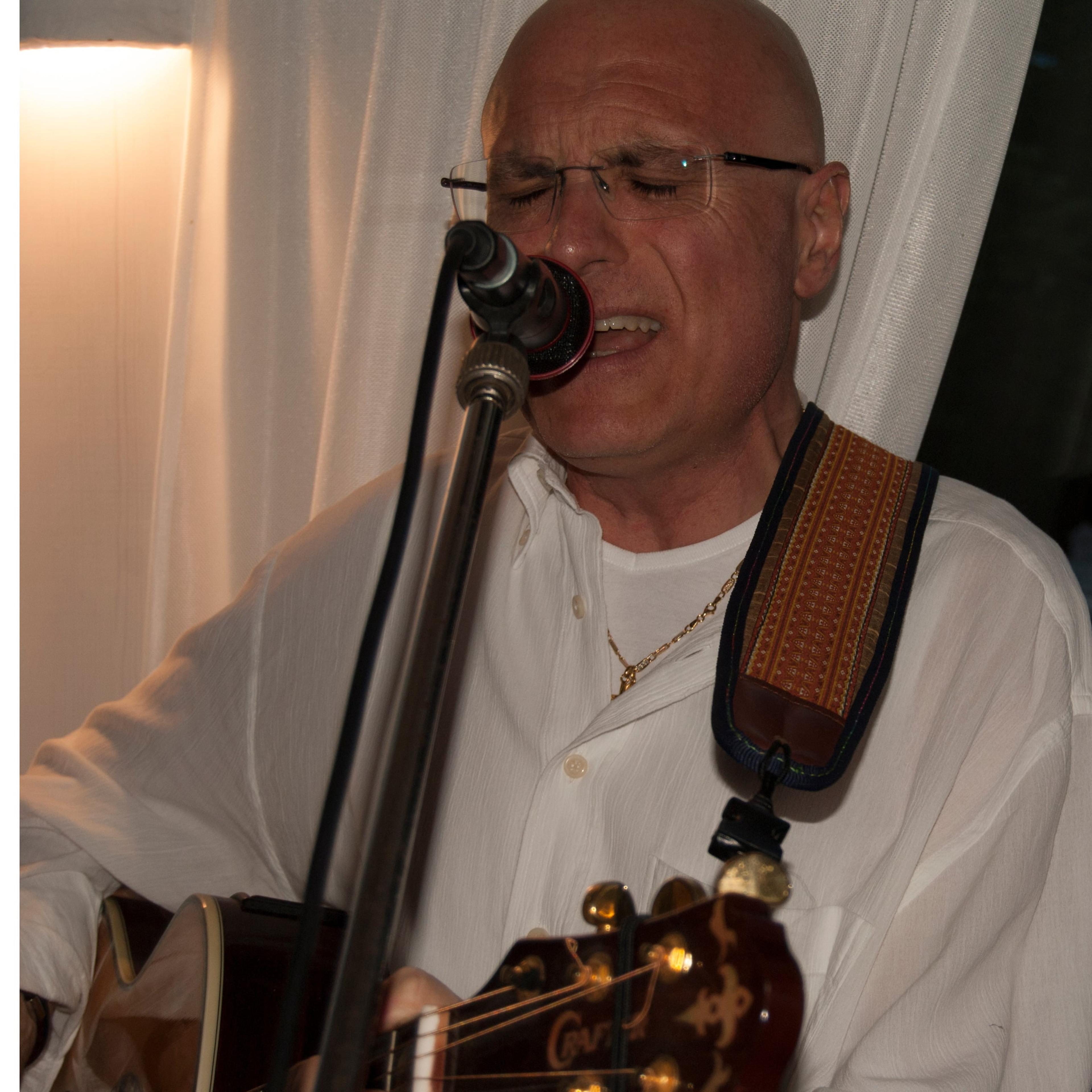 Lorenzo Bassani (Lorenzo Live Music)