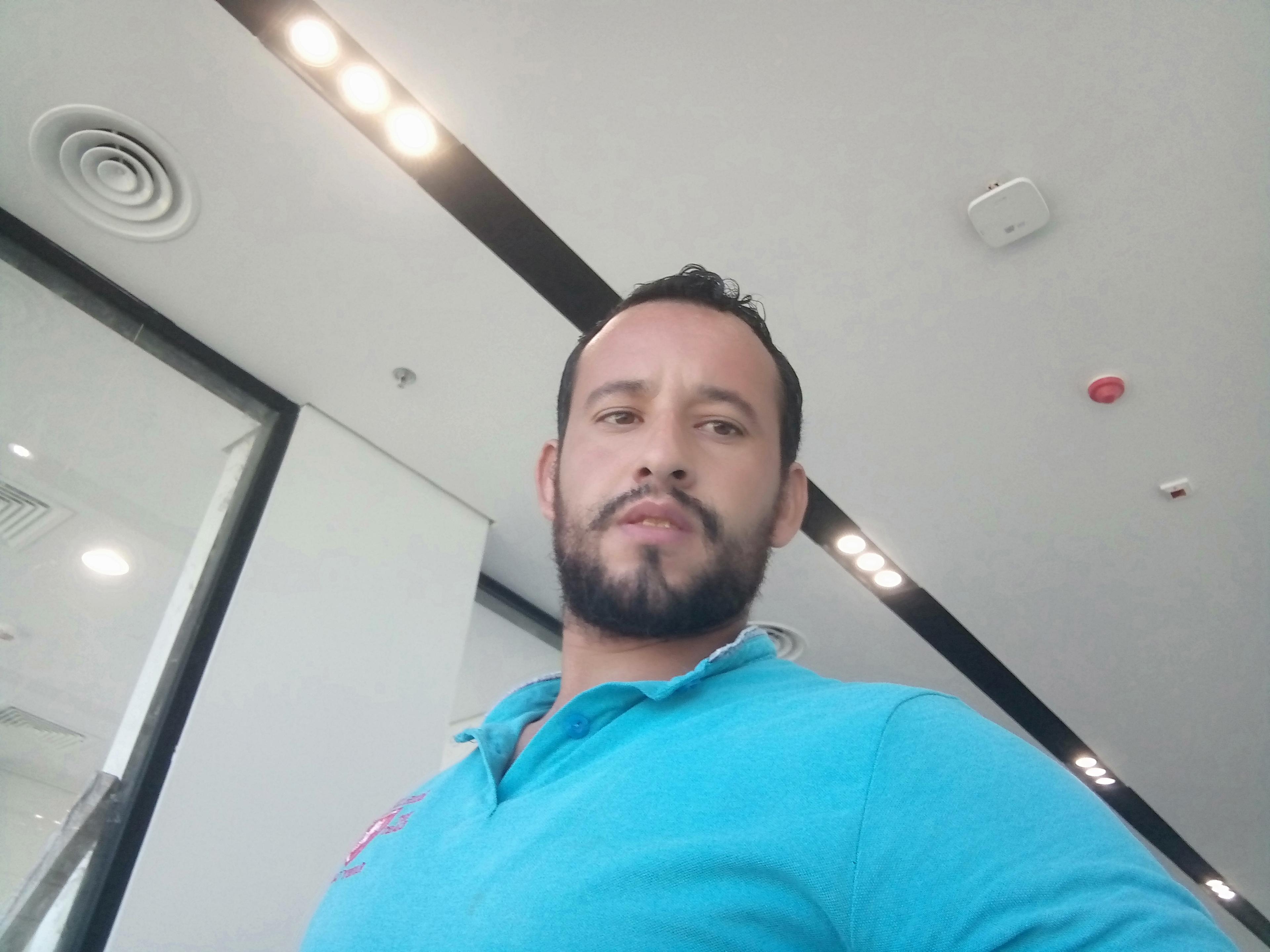 محمد مقاول كهرباء وسب