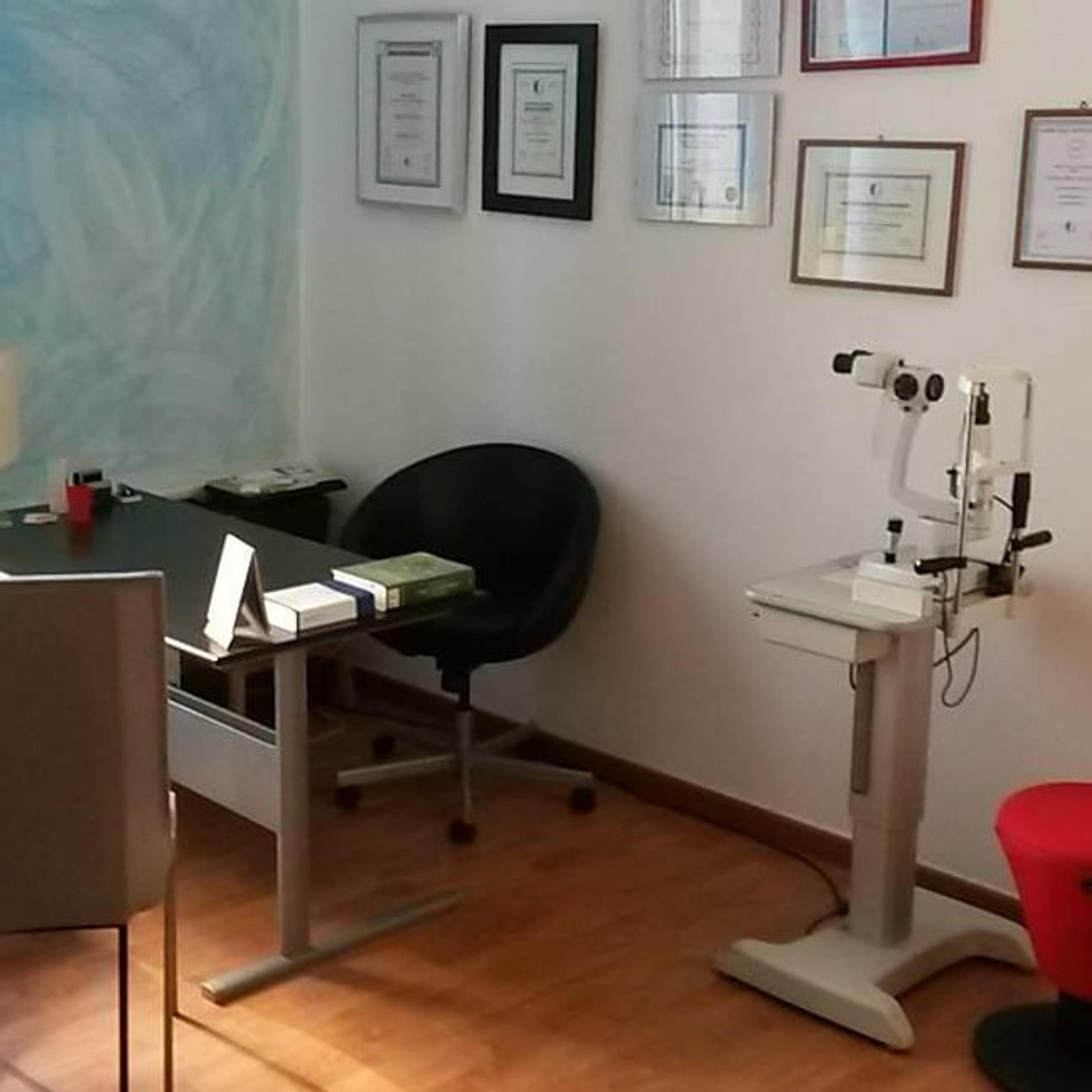 Naturopata e iridologo