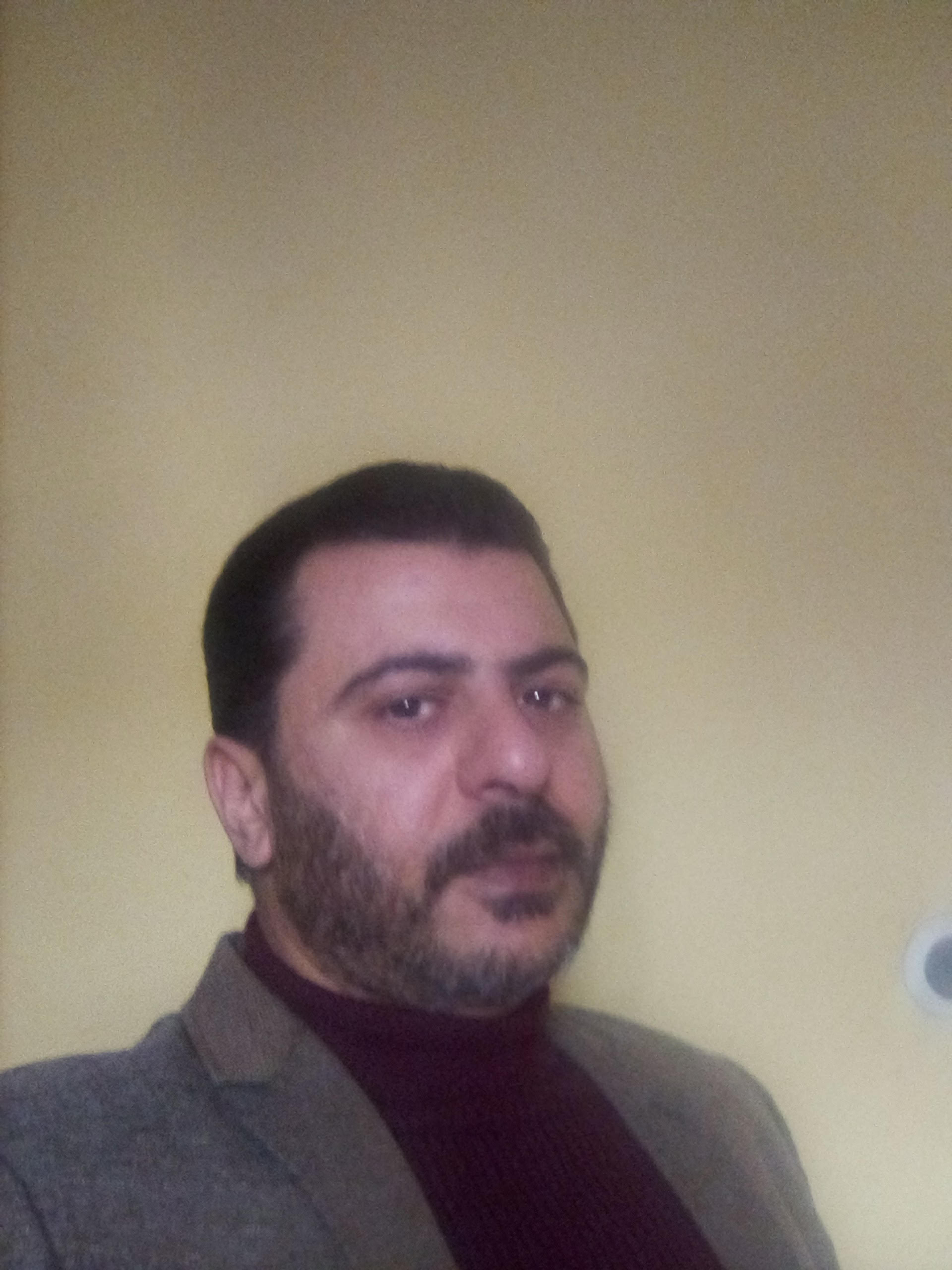 ثروت عطيه