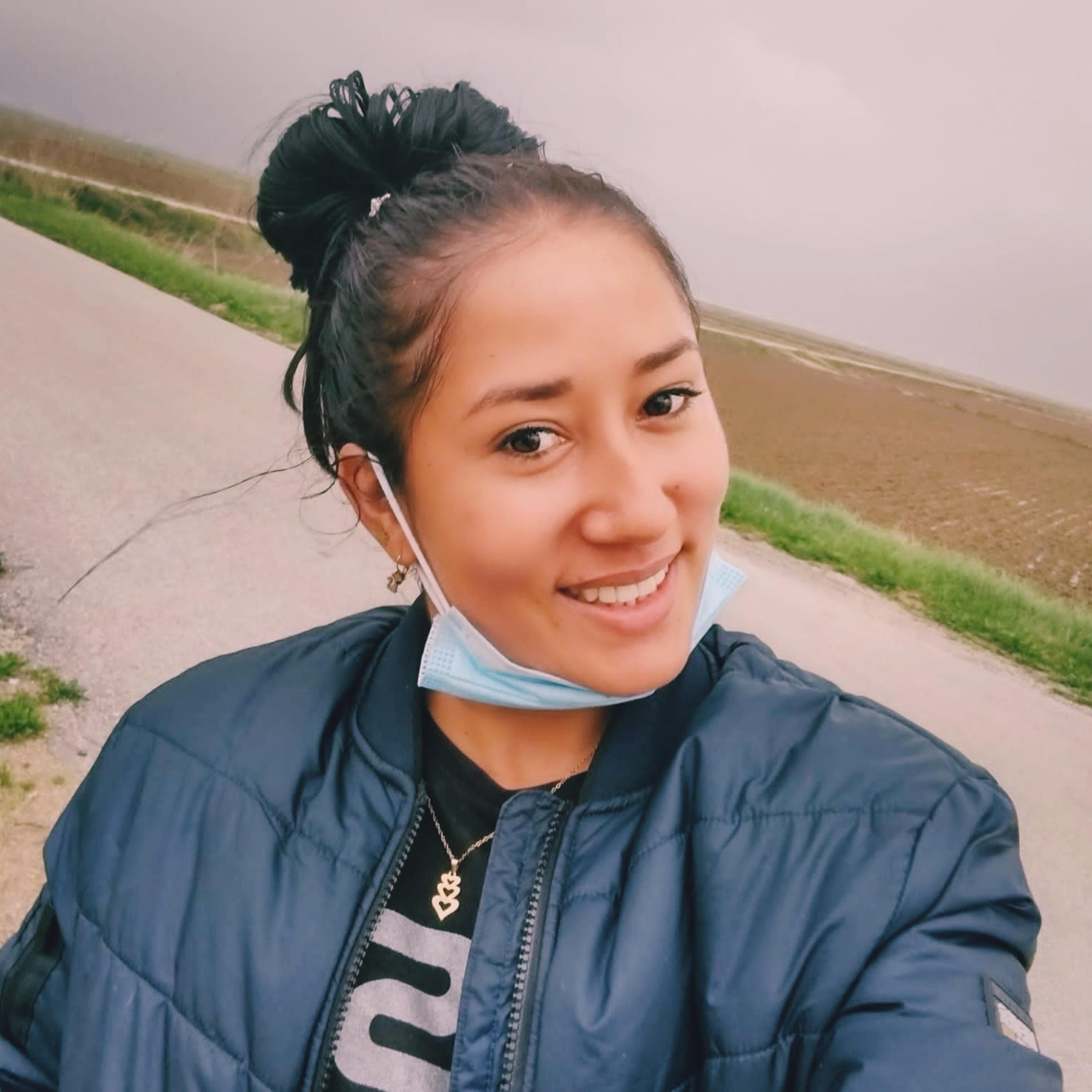 Luz Angela Leon Olmos