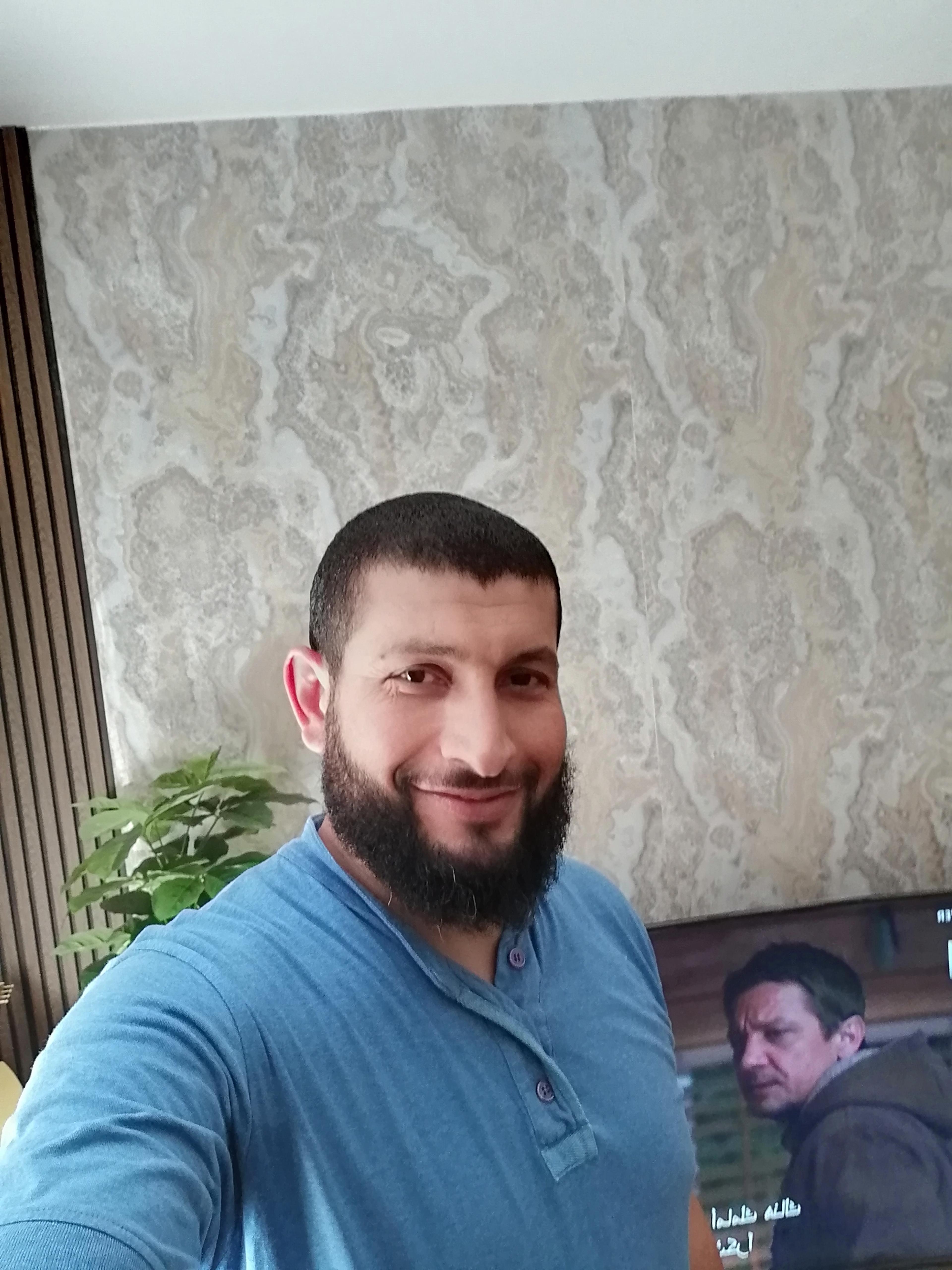 عباس كامل
