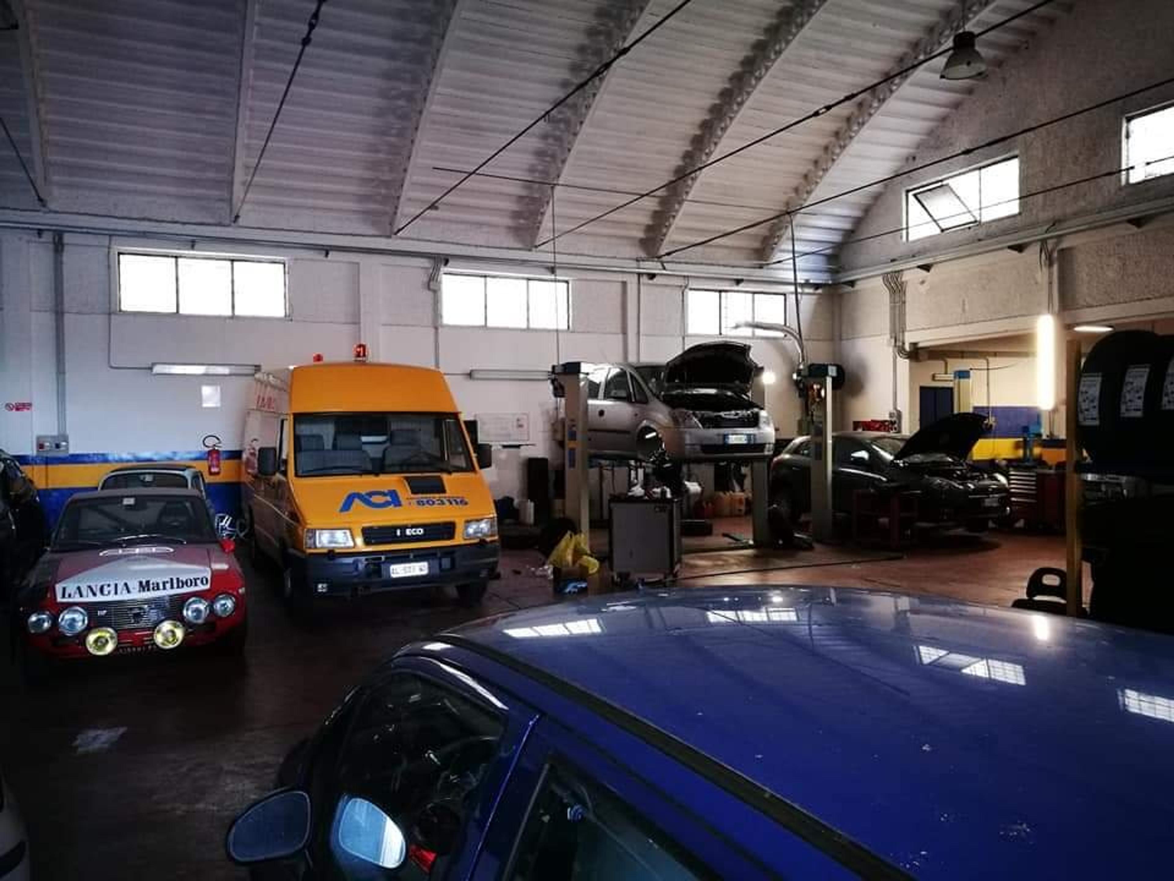 Autosoccorso Blandino Snc