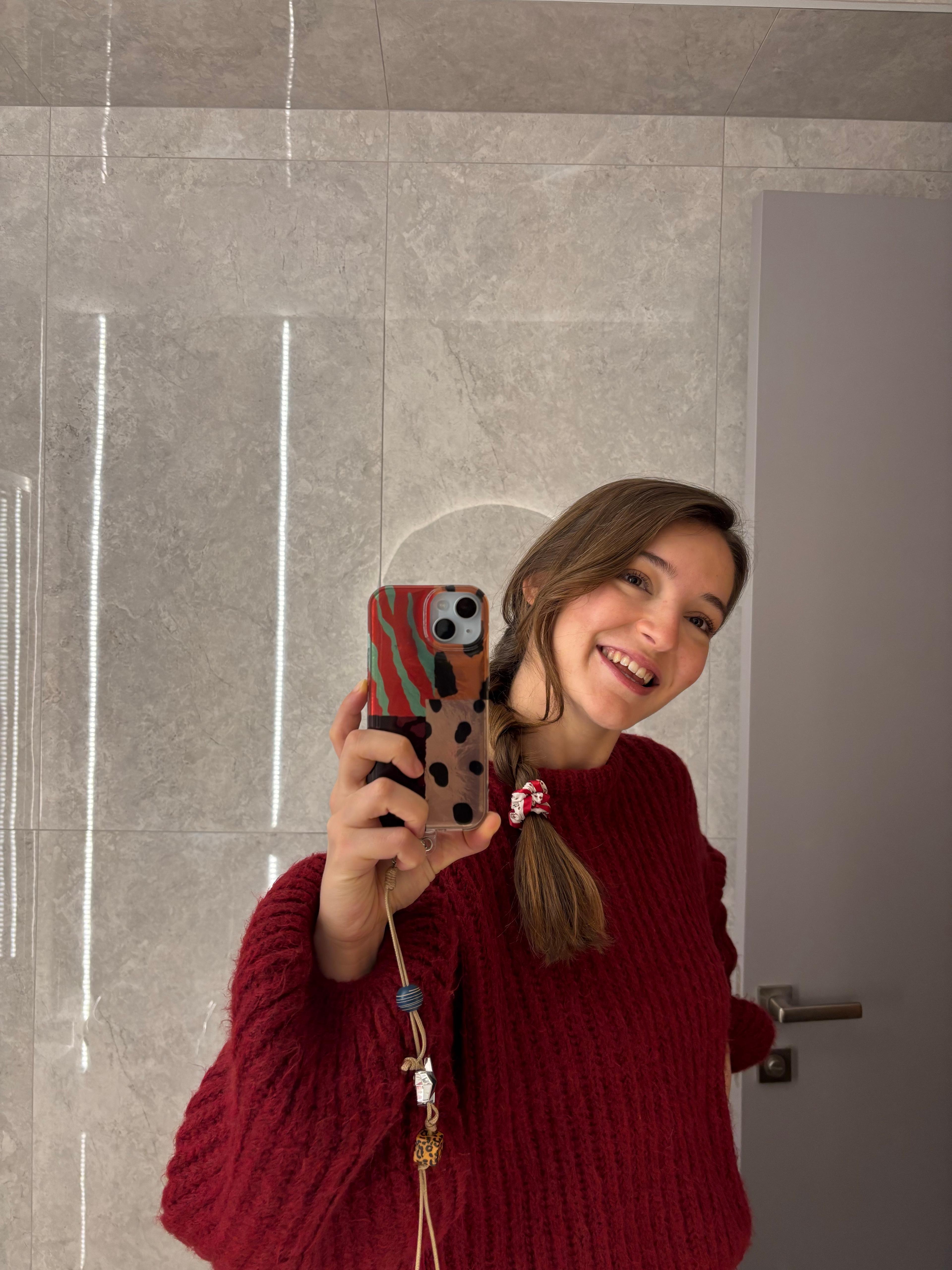 Gülefşan Nur Sarıkaya